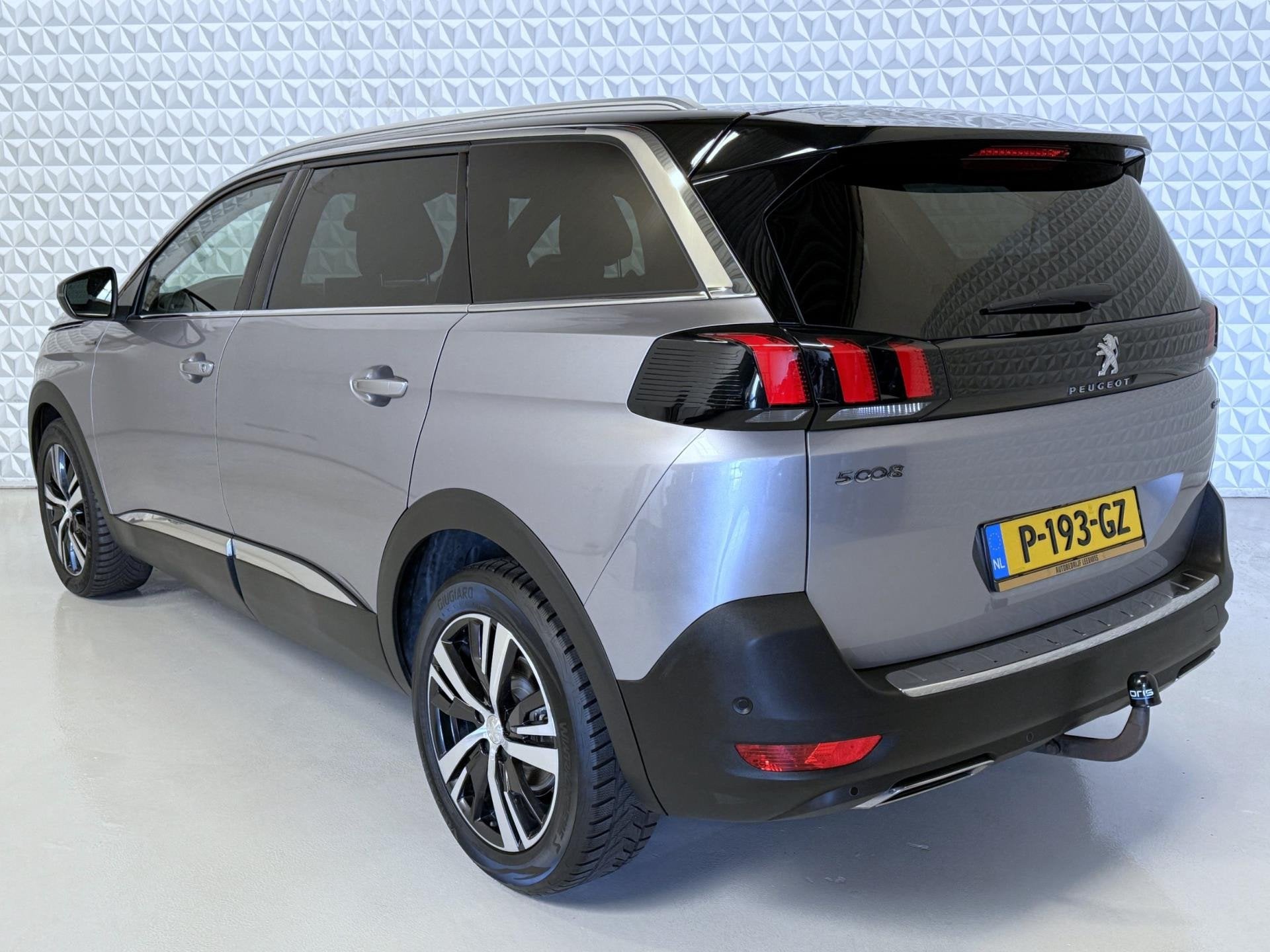 Peugeot 5008 1.6 BlueHDI Blue Lease GT-Line AUTOMAAT (2018), Gebruikt, Euro 6, 4 cilinders, Parkeersensor