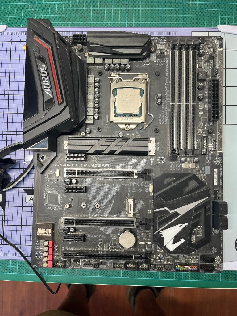 Z370 AORUS ultra gaming wifi inclusief  processor, Computers en Software, Gebruikt, LGA 1151, DDR4, Ophalen of Verzenden