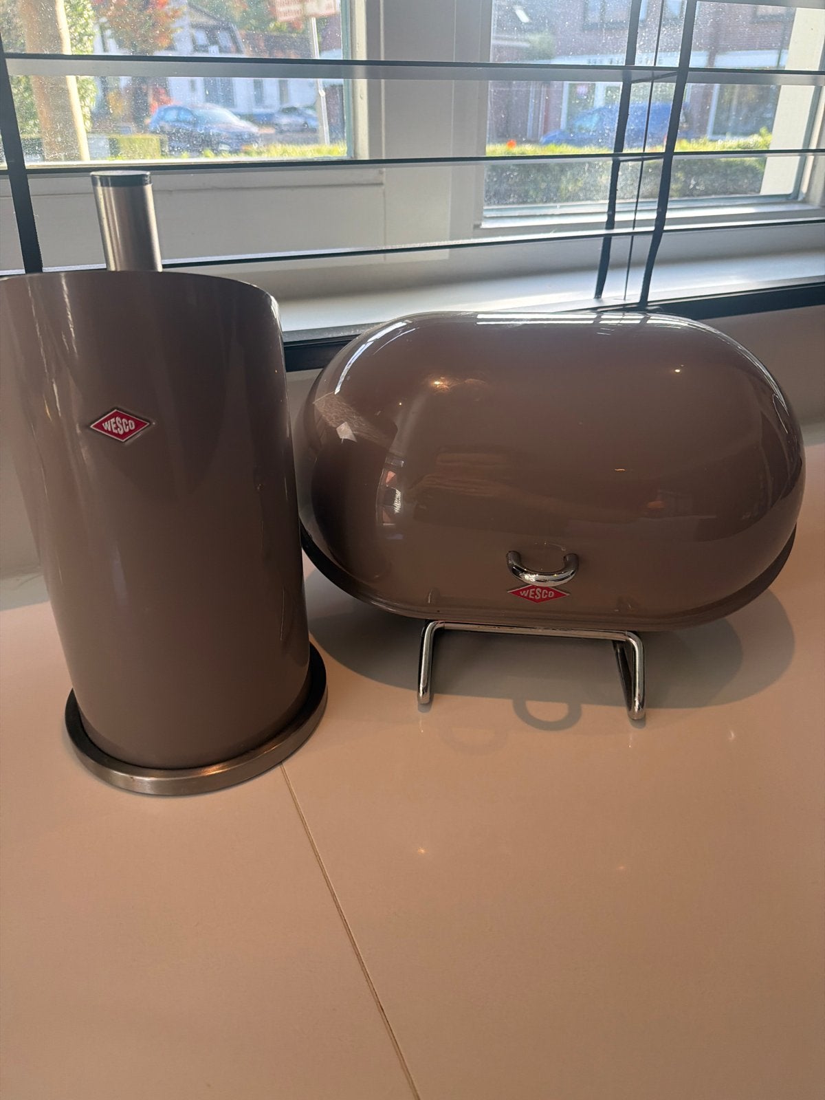 Wesco Broodtrommel en Keukenrolhouder Set, Huis en Inrichting, Broodtrommel, Ophalen of Verzenden, Zo goed als nieuw, Bruin