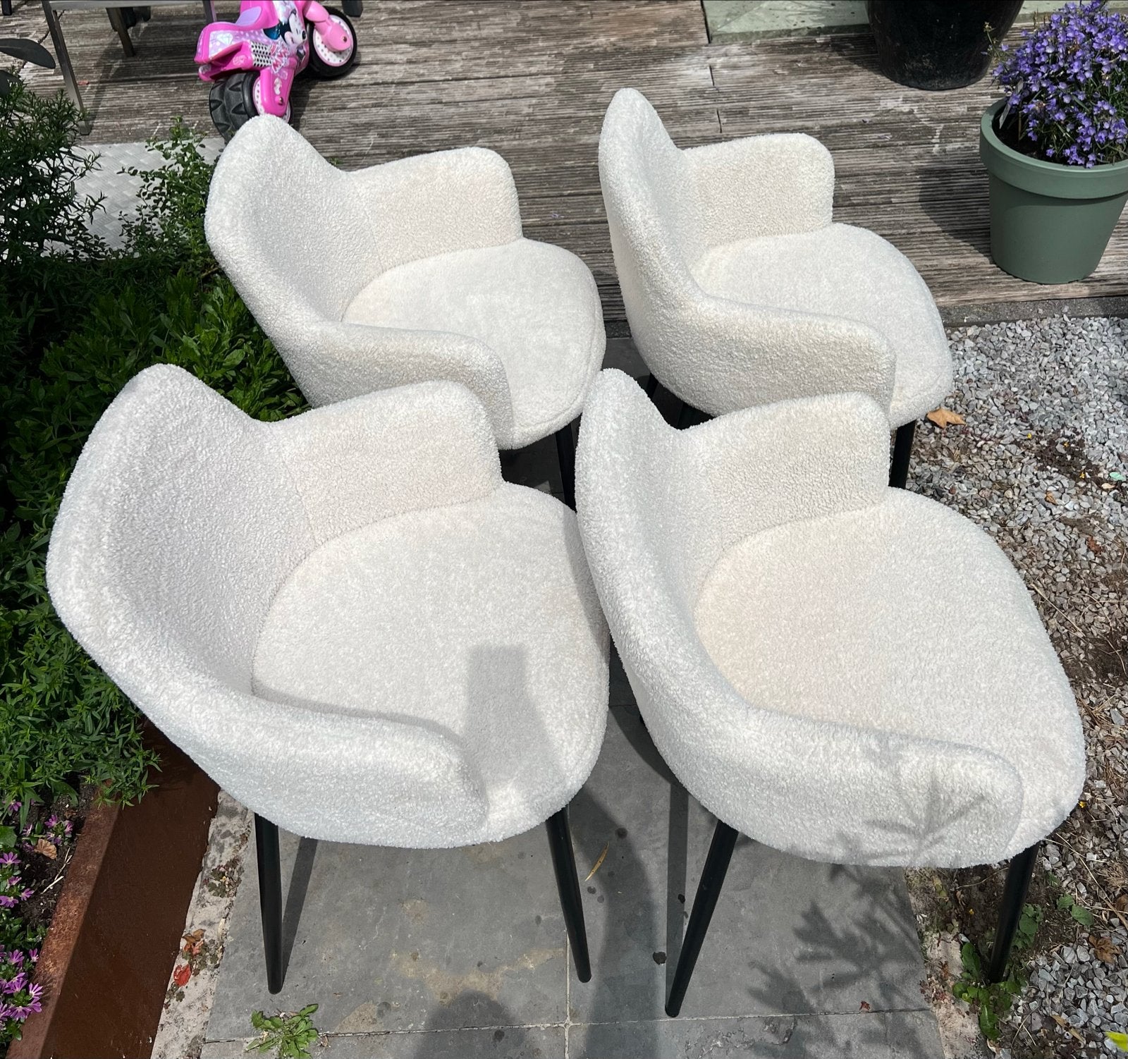 4 Bouclé Teddy Eetkamerstoelen – Crème/Wit, Huis en Inrichting, Stoelen, Ophalen, Wit, Zo goed als nieuw, Vier