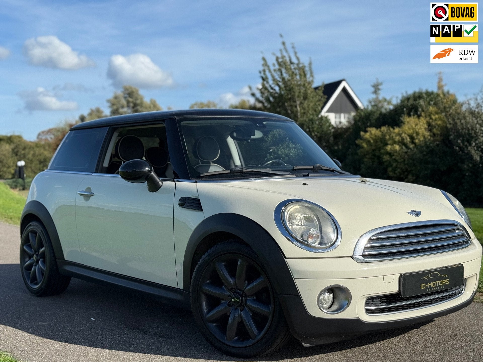 Mini Carplay navi vol opties apk nap 3-Deurs 1.4 One Pepper, Auto's, Voorwielaandrijving, Dealer onderhouden, Gebruikt, Xenon verlichting