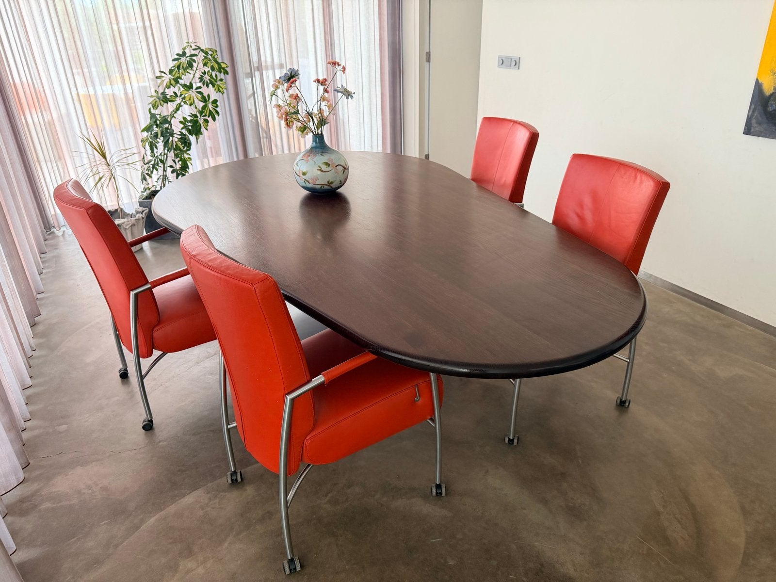 Maatwerk Ei-vormige Eetkamertafel met 4 Katja Stoelen, Ophalen, Gebruikt, 100 tot 150 cm, Eikenhout