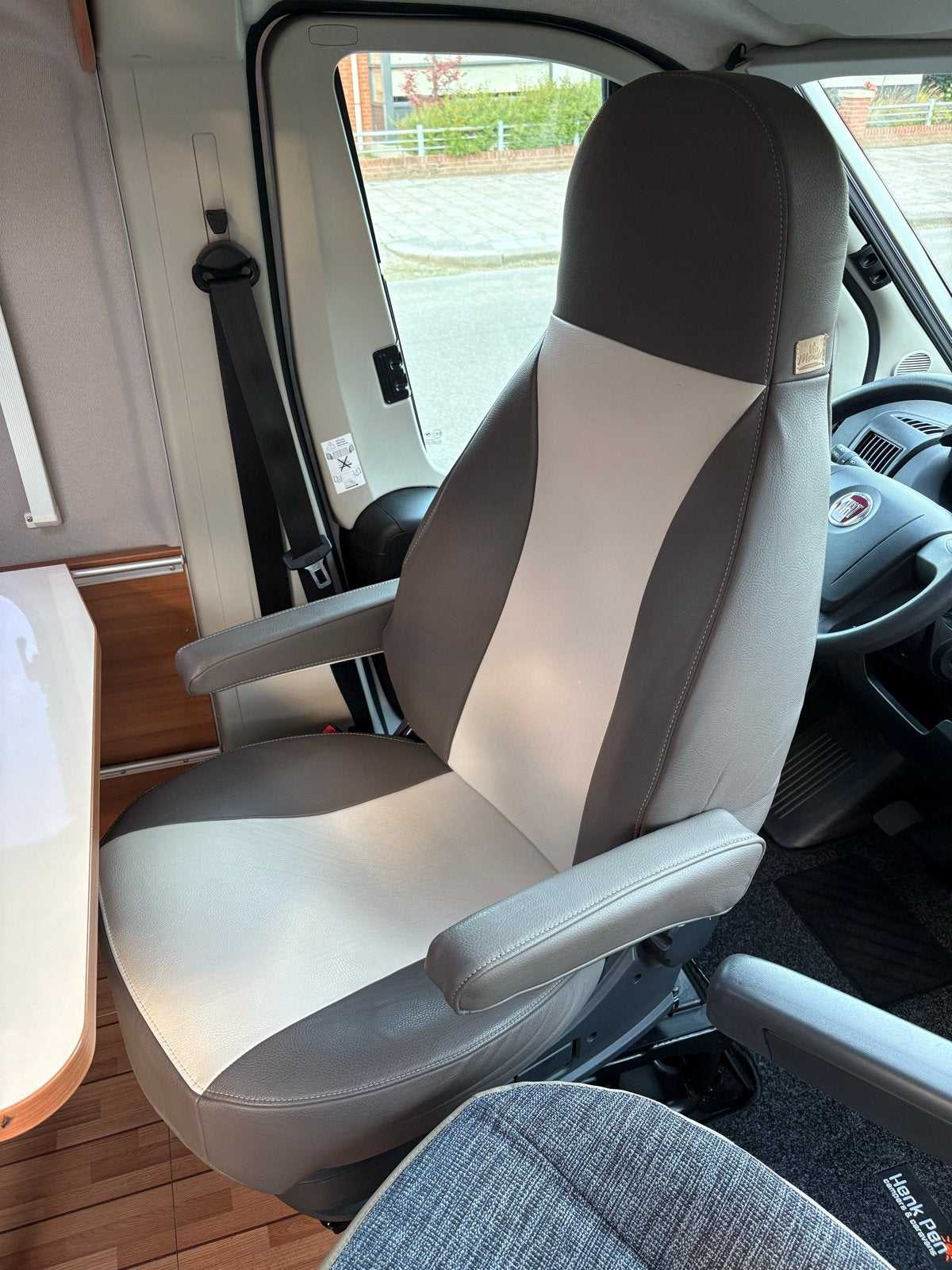 Via Mondo Camperstoelhoezen Fiat Ducato, Caravans en Kamperen, Camper-accessoires, Ophalen, Zo goed als nieuw