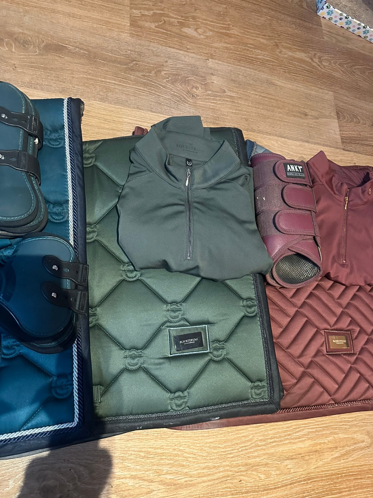 Equestrian Stockholm full dressuur sets, Ophalen of Verzenden, Zo goed als nieuw