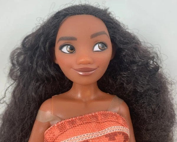 Disney Store exclusieve Vaiana Moana pop 28cm, Coolsingel 104, 3011 AG Rotterdam, Netherlands, Noidea@gmail.com, Kend Used Items EZ