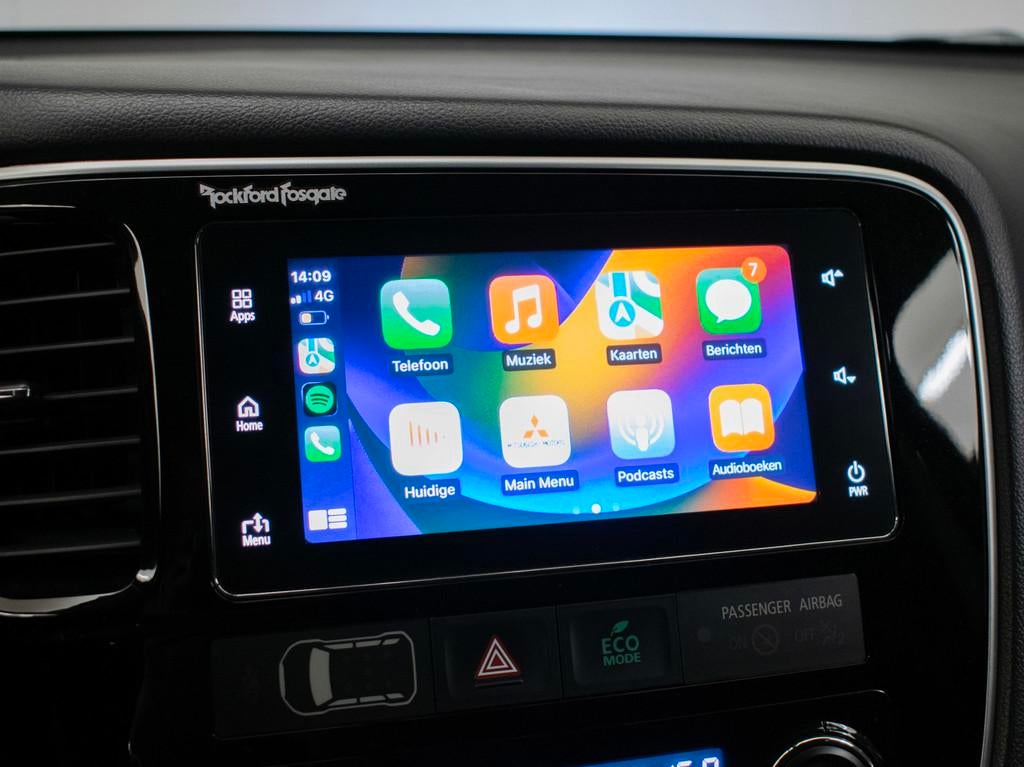 Mitsubishi Outlander 2.0 Connect Pro Sport (APPLE CARPLAY,NA, Auto's, Mitsubishi, 1998 cc, 4 cilinders, 150 pk, Wit