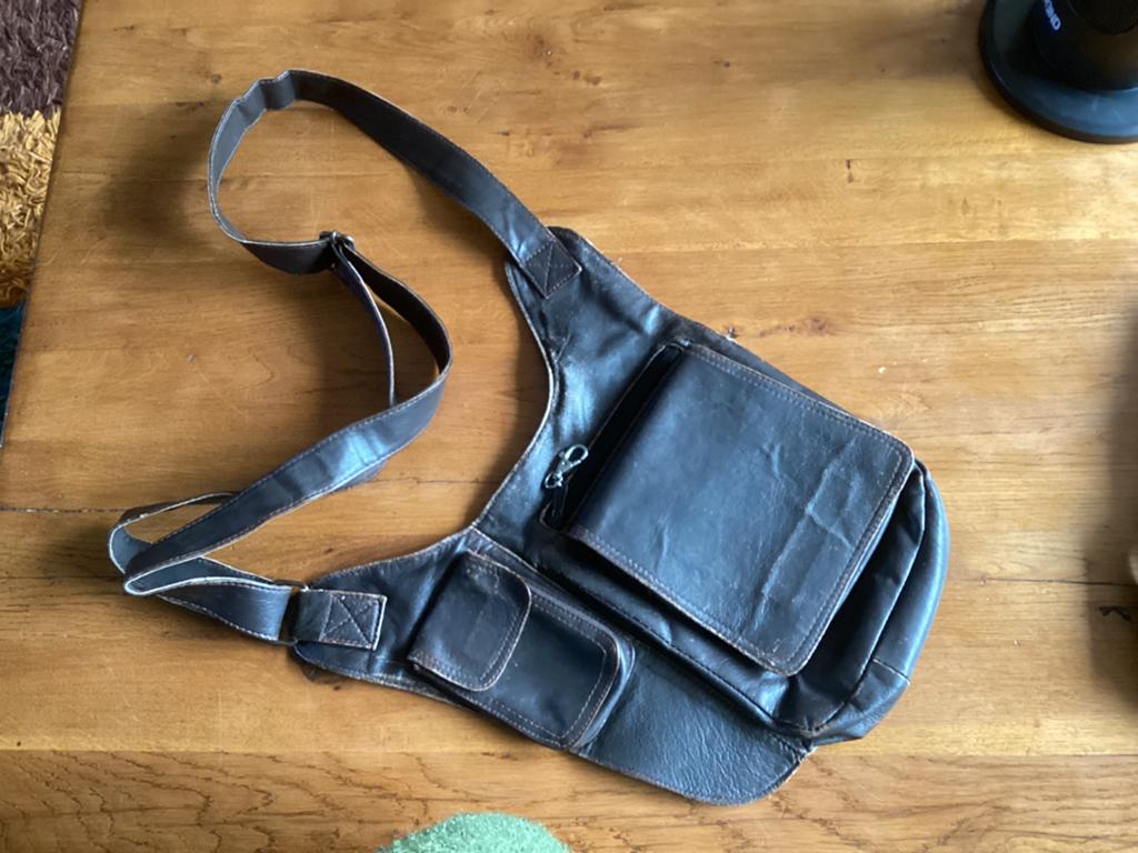 Stoere donkerbruine leren schoudertas, Ophalen of Verzenden, Gebruikt, Bruin