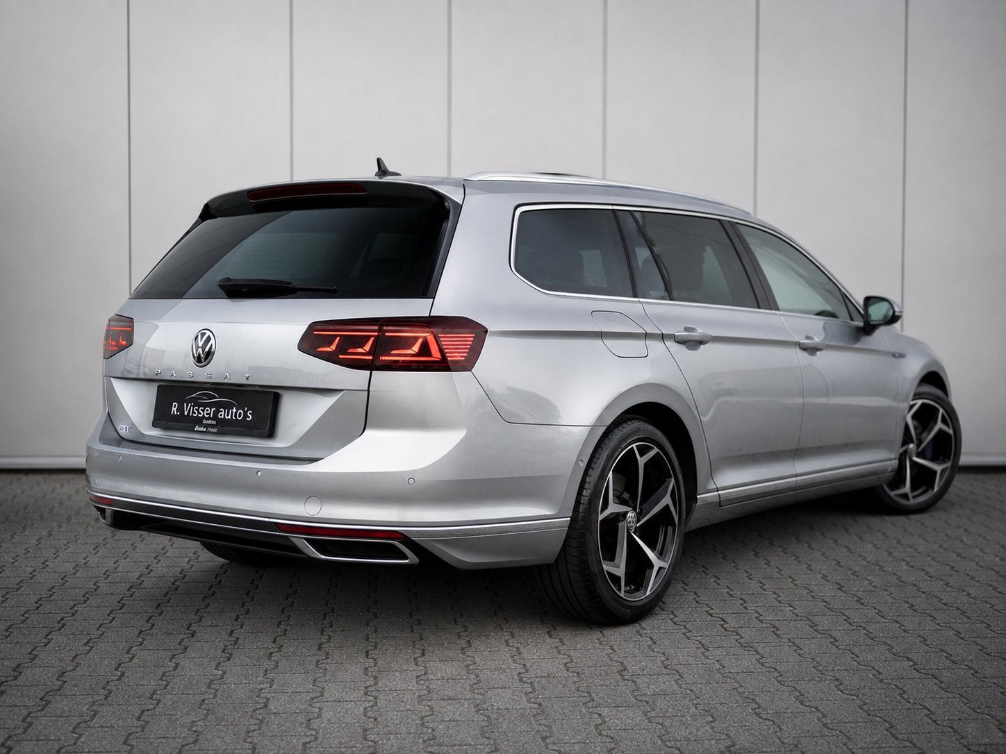 Volkswagen Passat GTE 2020/Full Option/Panorama/Dynaudio/hud, Auto's, Volkswagen, 4 cilinders, Hybride Elektrisch/Benzine, 1600 kg