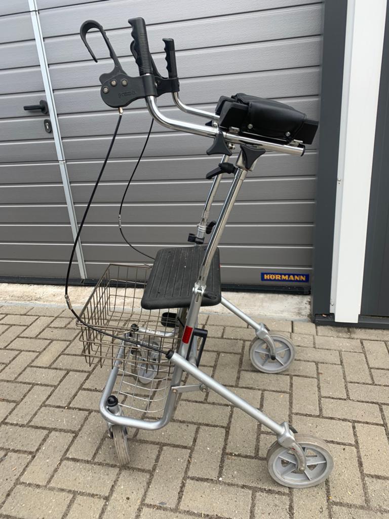 Premis Provo Armschaal-rollator hoge rolator met armschalen, Diversen, Rollators, Zo goed als nieuw, Ophalen