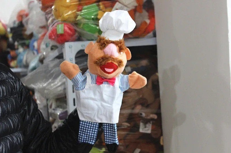 The Muppet Show handpop Swedish Chef (28cm), Ophalen of Verzenden, Nieuw, Overige typen