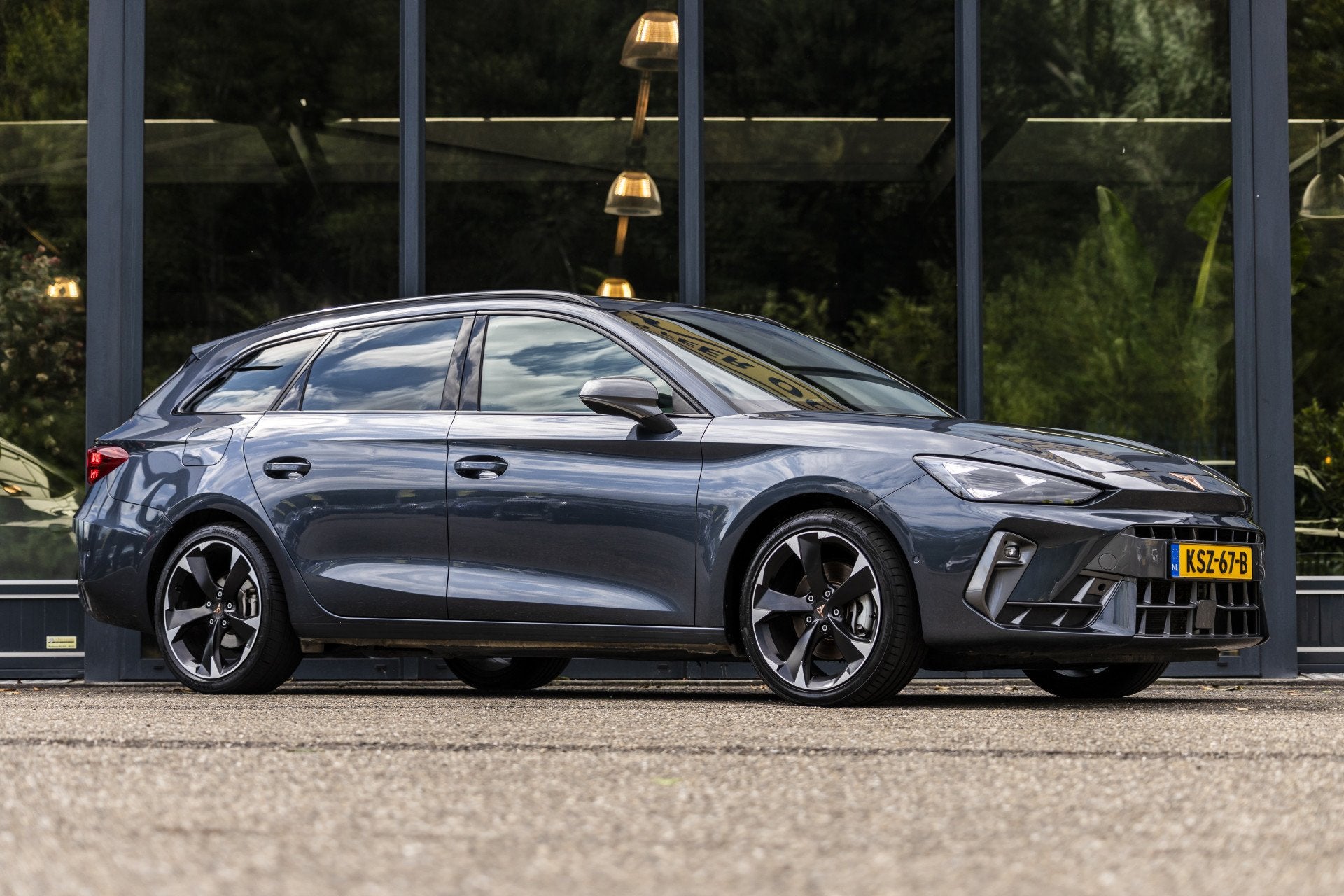 CUPRA Leon Sportstourer 1.5 TSI e-Hybrid Business (bj 2025), Auto's, Dealer onderhouden, 77 km/l, Euro 6, 4 cilinders