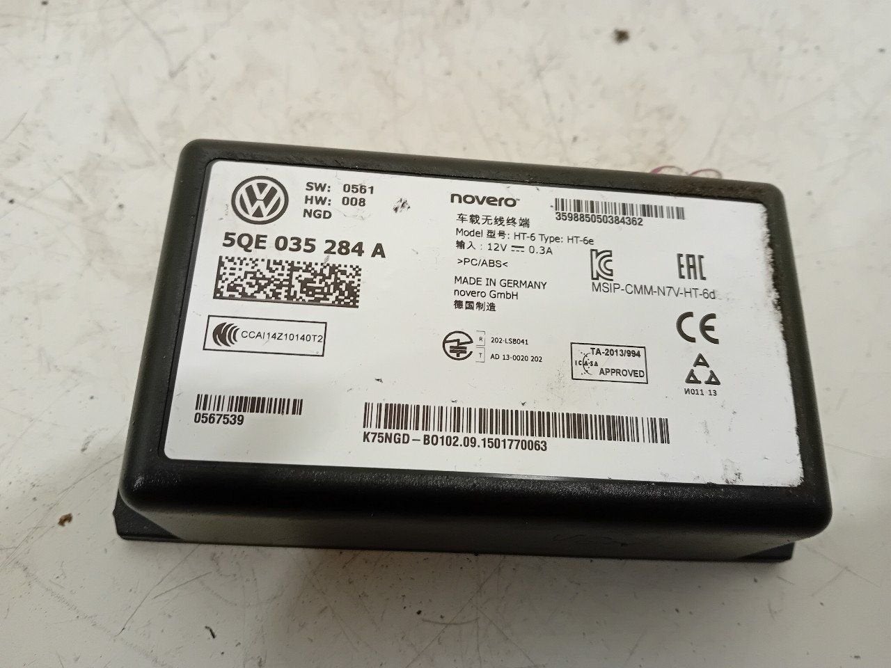 Regeleenheid Volkswagen Golf, Onderdelen@venauto.nl, Van der Ven Autorecycling B.V., Gebruikt, Ettenseweg 76, 4706 PB Roosendaal, The Netherlands