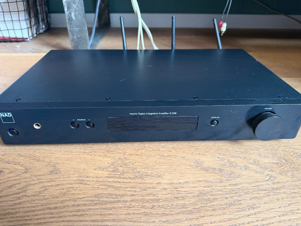 NAD C338 versterker - uitstekende staat, Ophalen, Zo goed als nieuw, 60 tot 120 watt, Overige merken