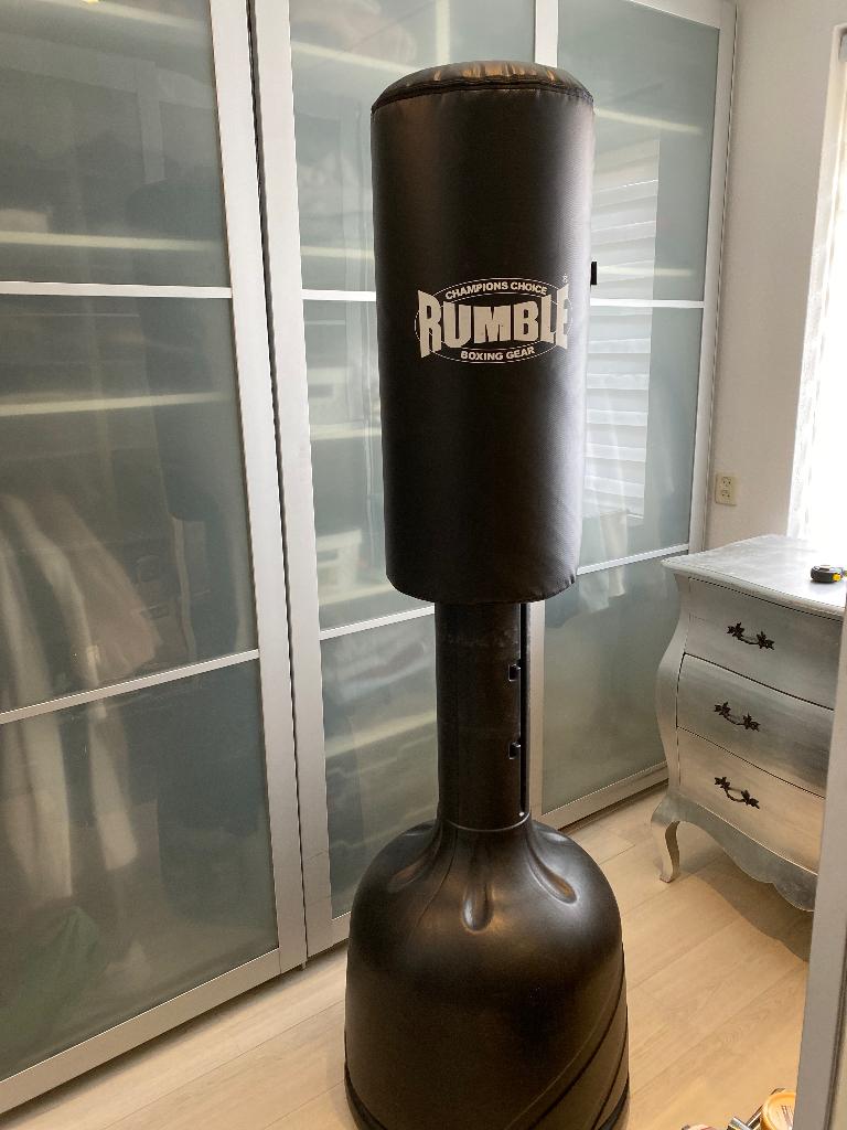 Bokspaal Rumble, Ophalen, Zo goed als nieuw, Bokszak