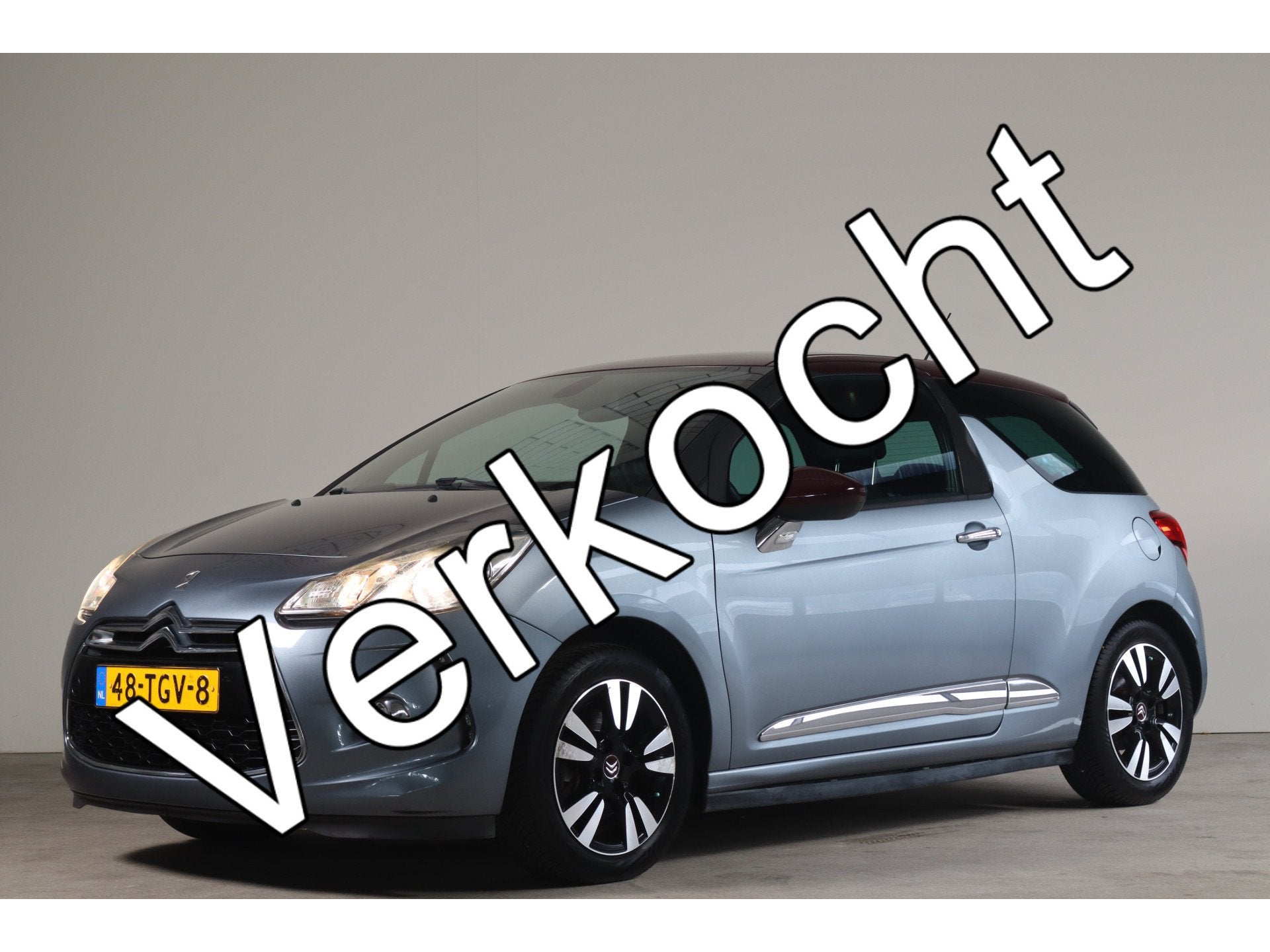 Citroën DS3 1.6 So Chic - NL- Auto! Trekhaak I Climate I Pa, Voorwielaandrijving, Euro 5, 4 cilinders, Leder en Stof