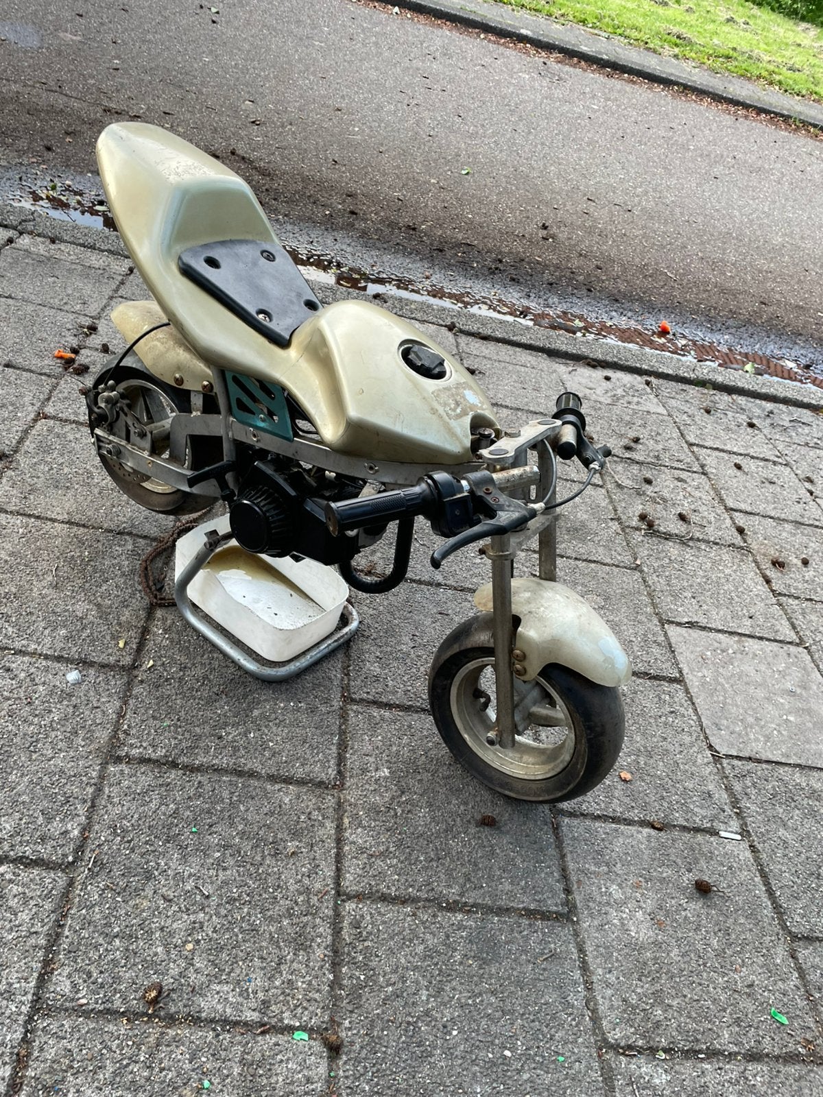 Minibike honda repsol, Fietsen en Brommers, Ophalen, Gebruikt, Overige typen, 50 cc