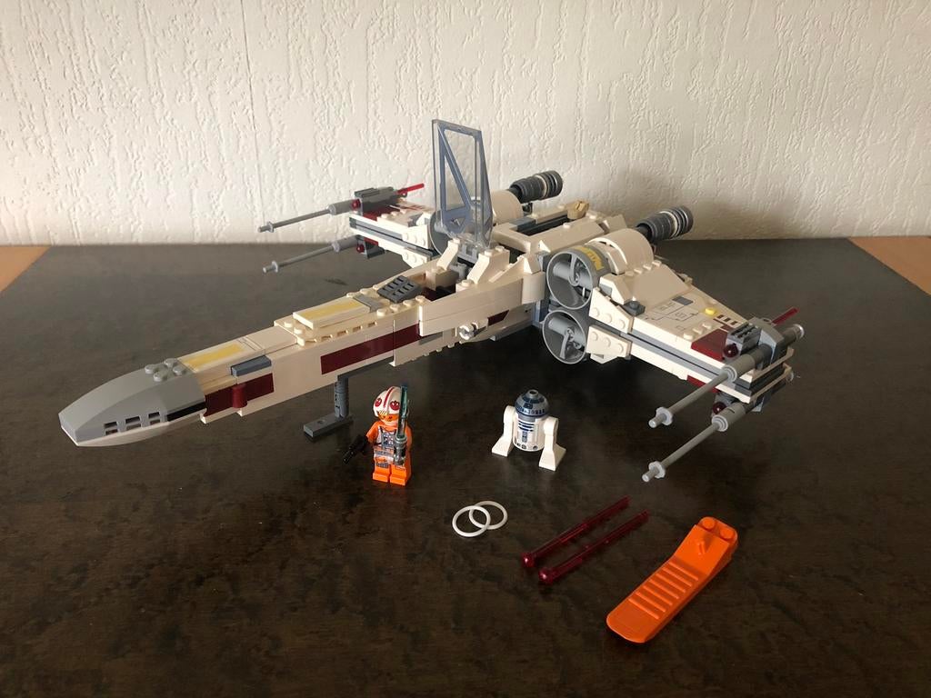 LEGO Star Wars 75218 X-Wing Starfighter compleet + doos, Ophalen of Verzenden, Gebruikt, Actiefiguurtje