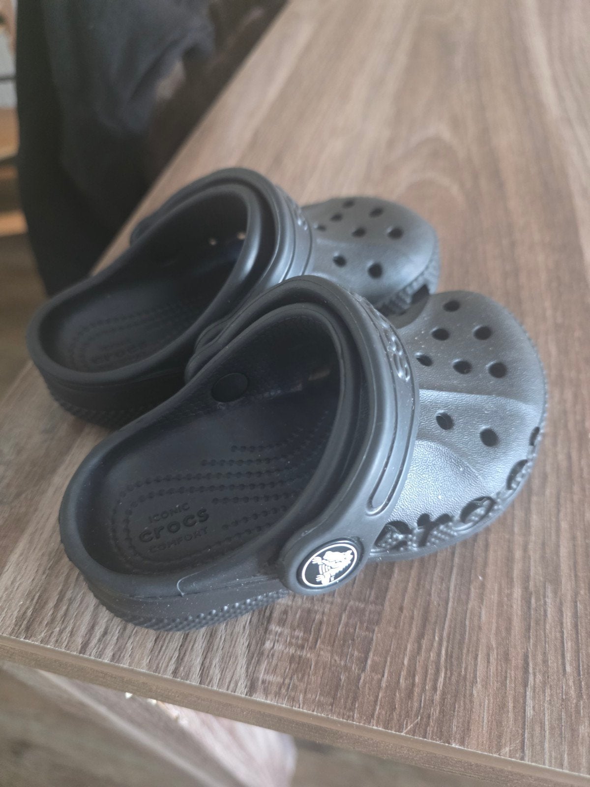 Zwarte Crocs voor kinderen - Maat 18/19, Ophalen, Gebruikt, Crocs, Jongen of Meisje