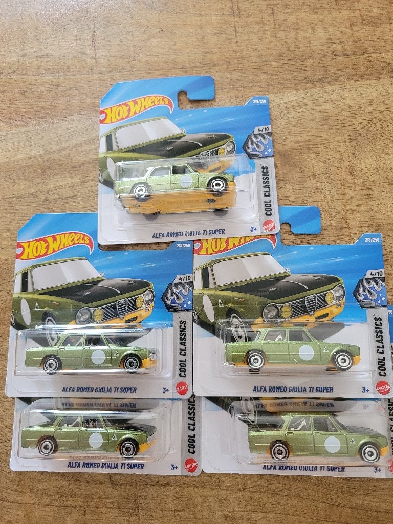 Hotwheels alfa romeo giulia TI super nieuw, Hobby en Vrije tijd, Ophalen of Verzenden, Nieuw, Auto