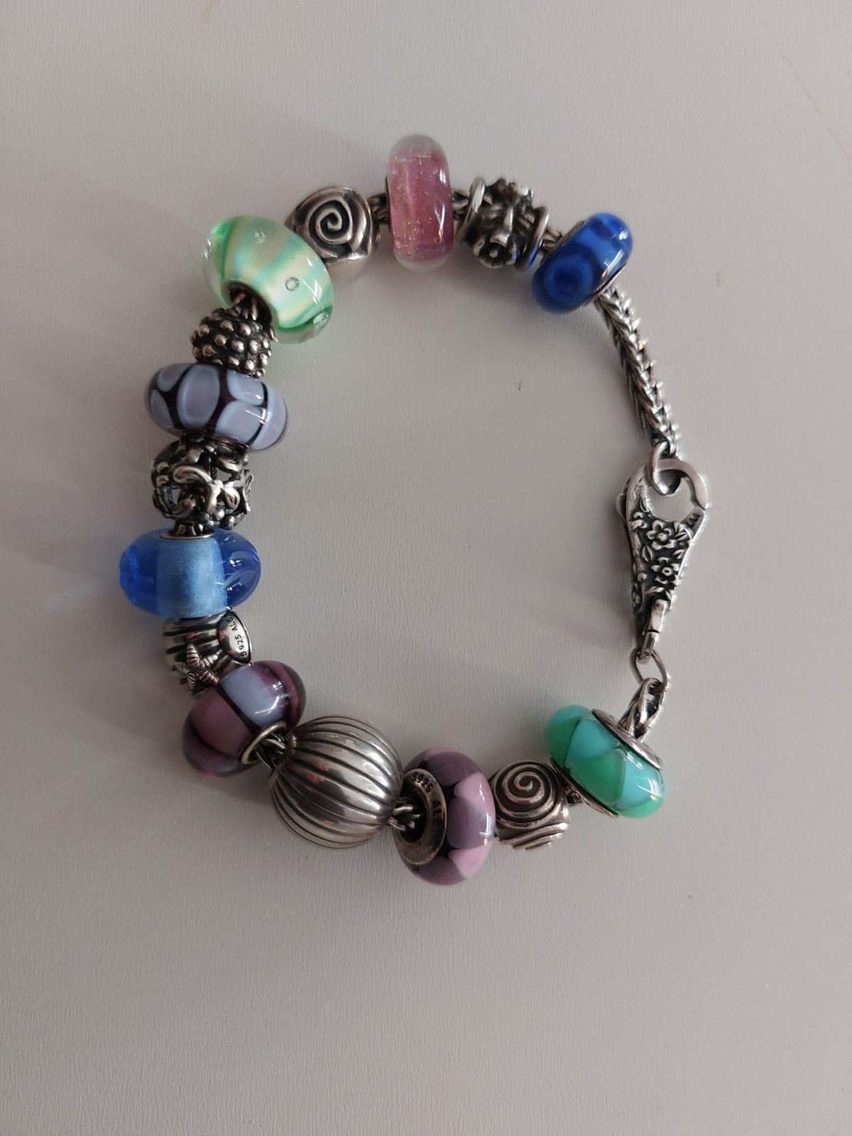 TROLLBEADS armband met bloemen sluiting., Sieraden, Tassen en Uiterlijk, Ophalen of Verzenden, Zo goed als nieuw, Zilver