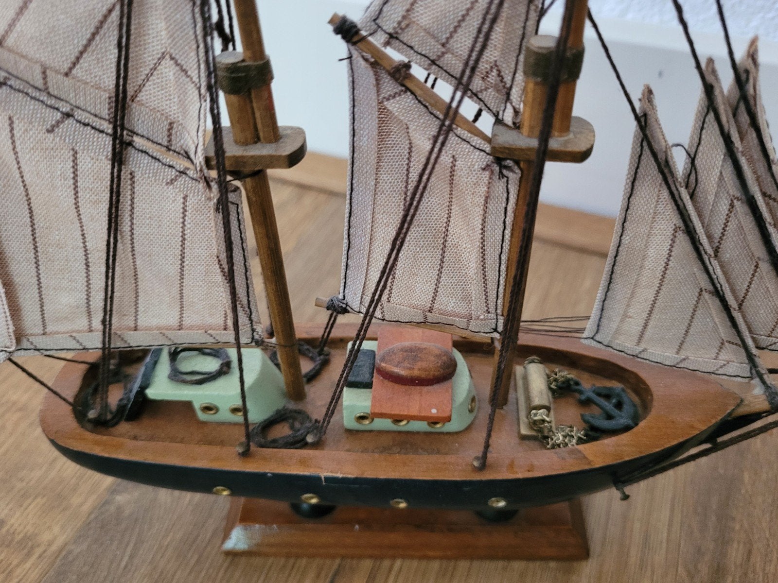 Schaalmodel van de iconische Canadese schoener 'Blue Nose', Ophalen of Verzenden, Zo goed als nieuw, Overige merken
