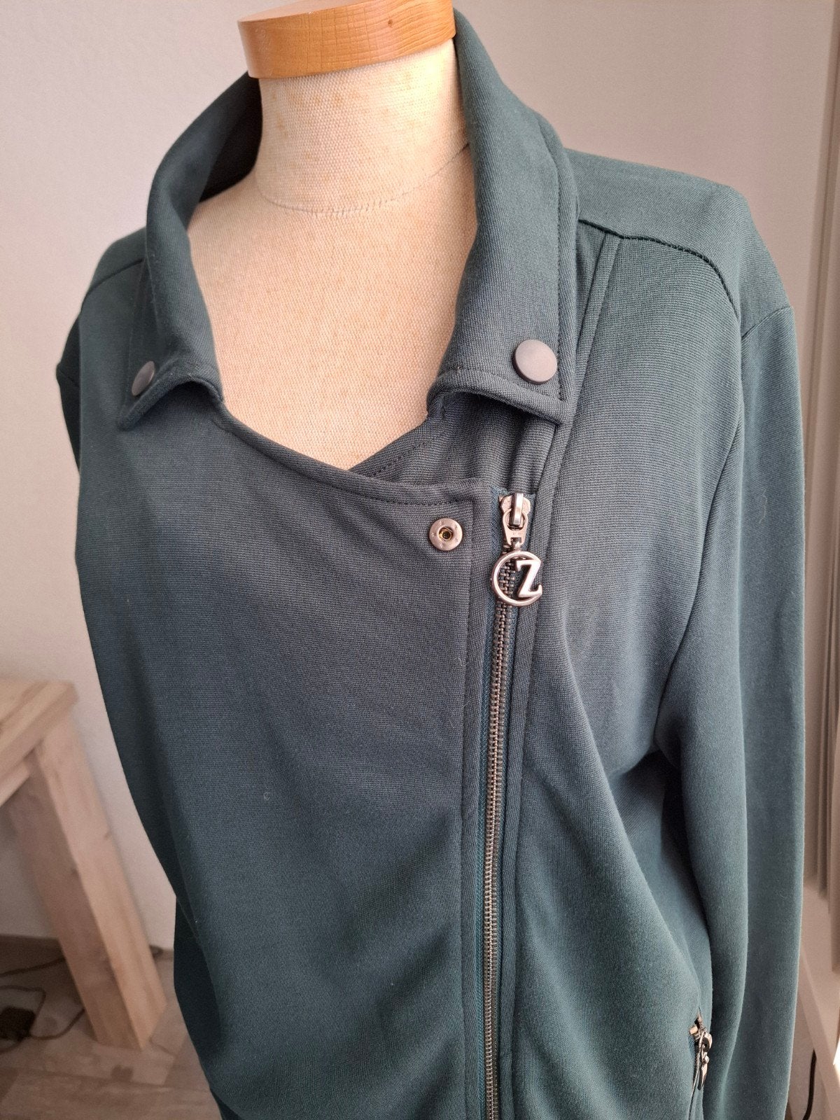 ZOSO Groen Asymmetrisch Ritsvest Maat XL, ZOSO, Maat 46/48 (XL) of groter, Nieuw, Ophalen of Verzenden
