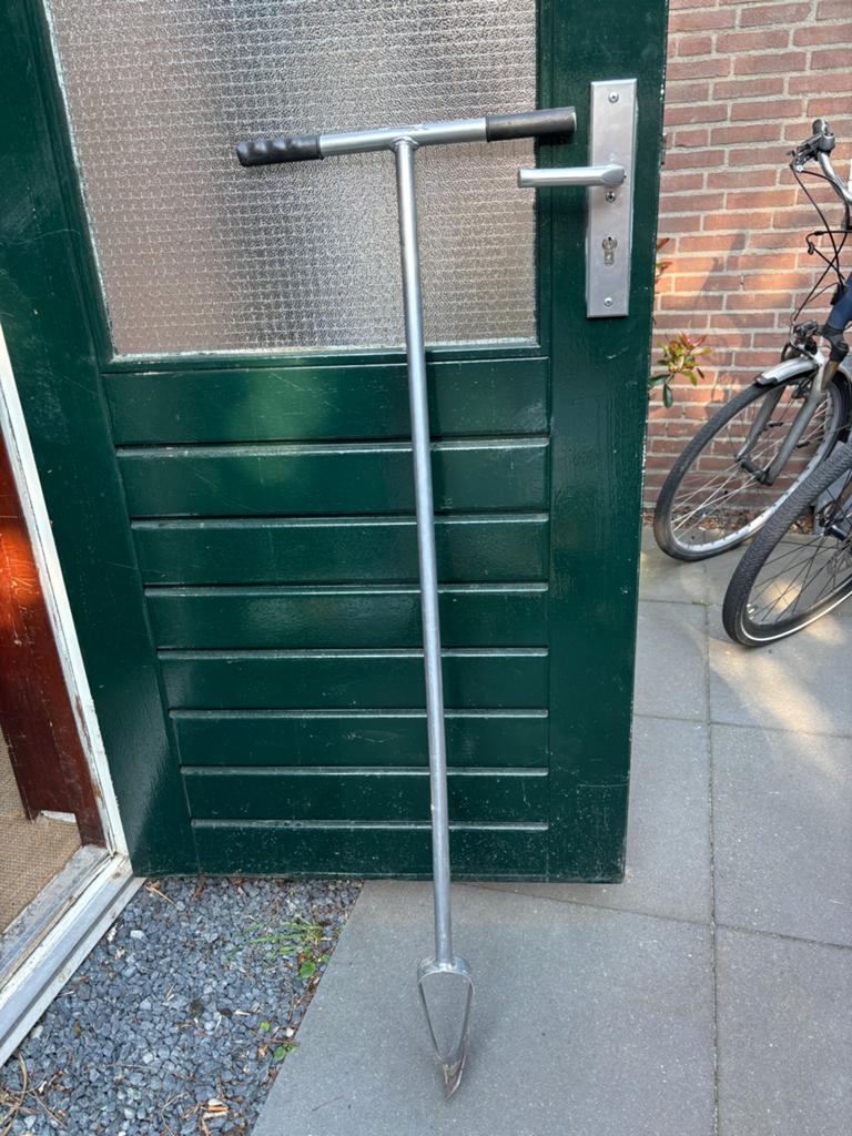Handige grondboor - TEAB, Ophalen, Gebruikt, Grondboor
