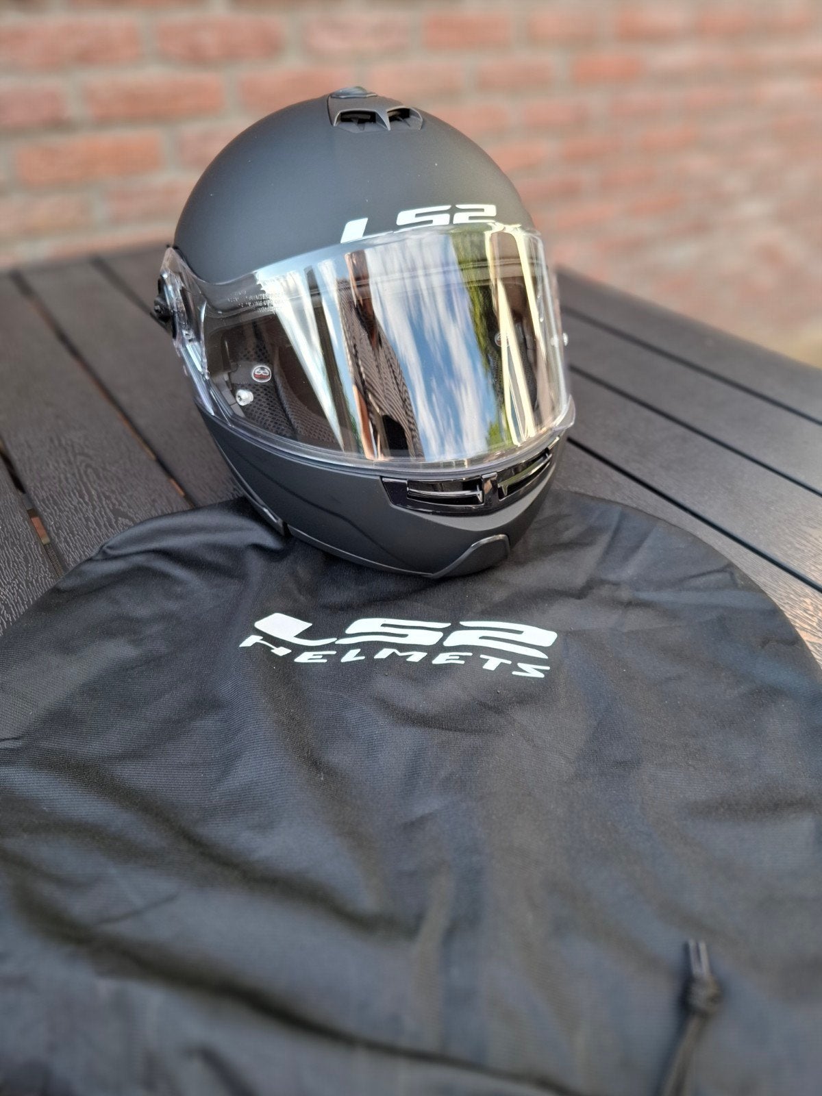 《nieuw 》LS2 Strobe Systeemhelm Mat Zwart - Maat S, Motoren, Overige merken, Systeemhelm, Kinderen, Ophalen of Verzenden