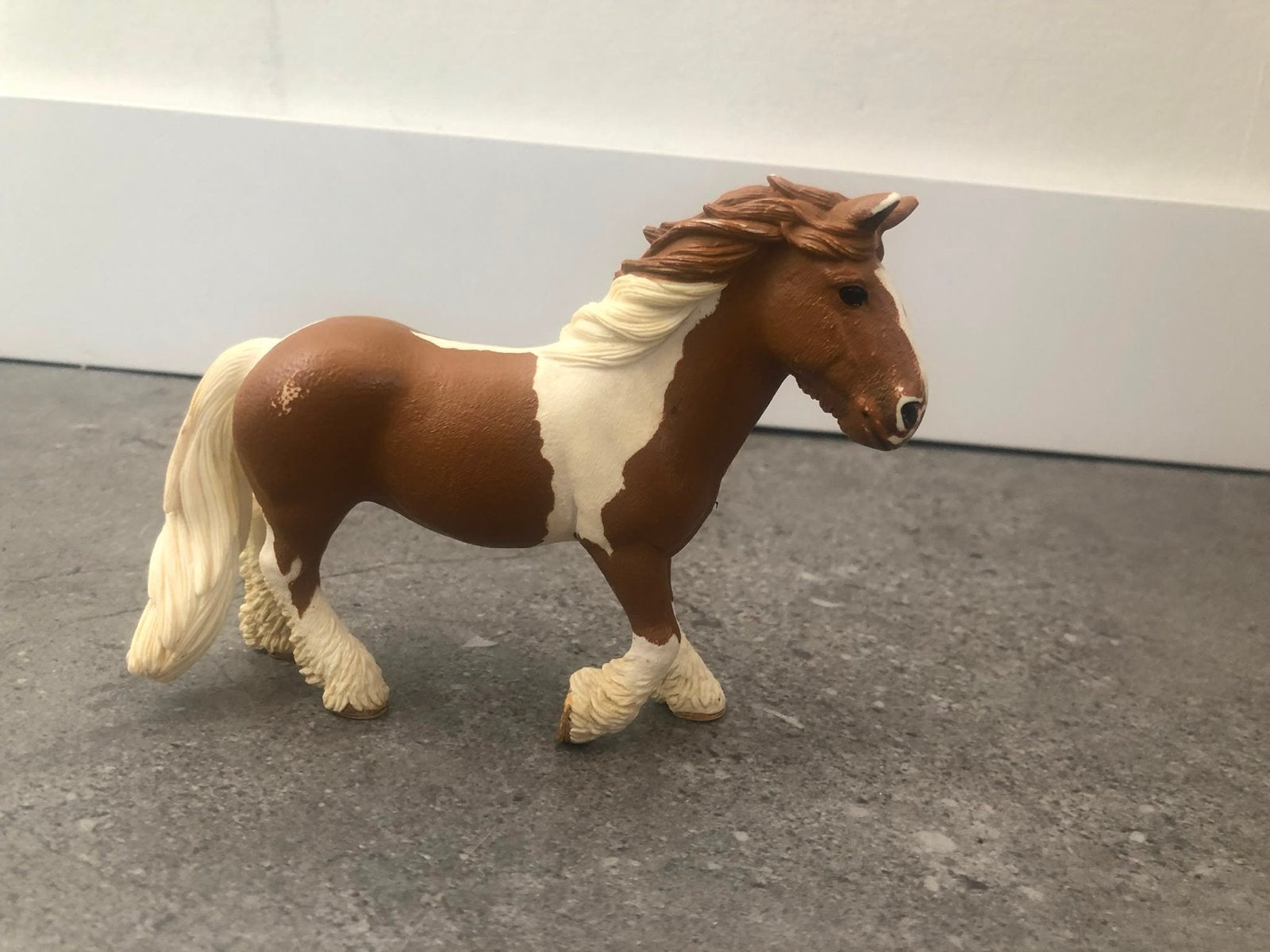 Schleich Tinker merrie paardje - Zo goed als nieuw, Ophalen of Verzenden, Gebruikt