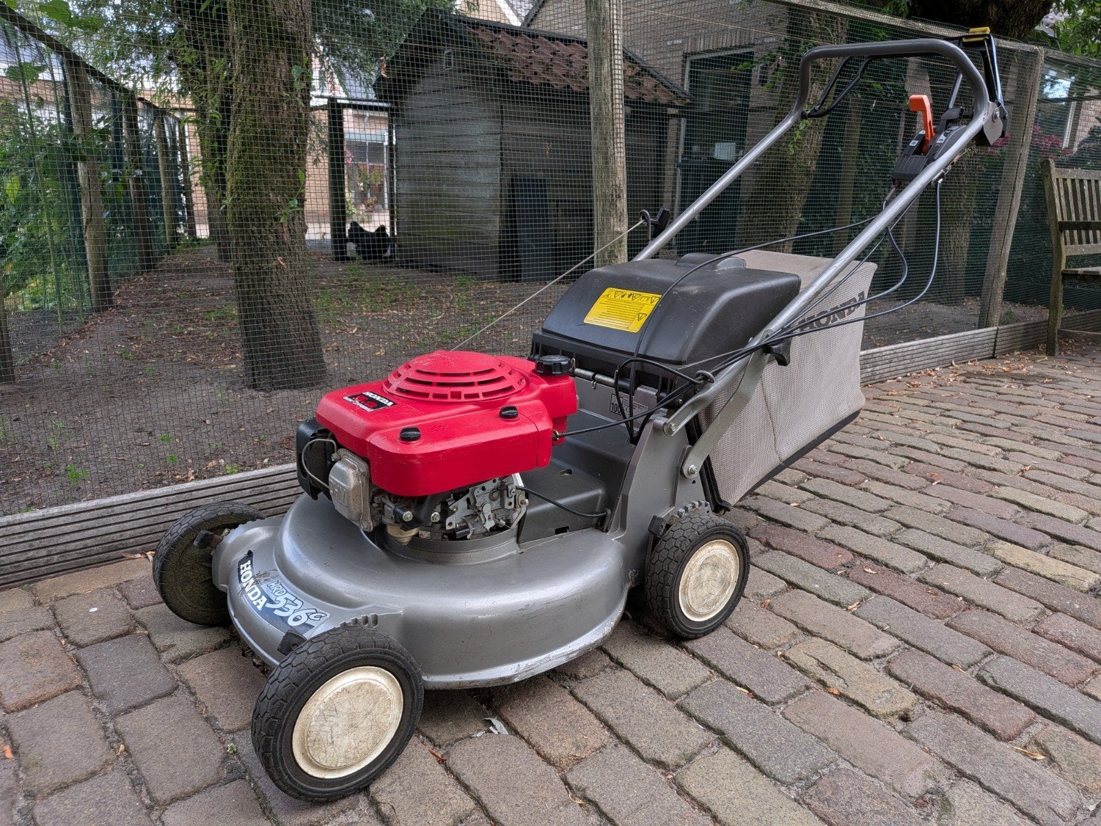 Honda HRD 536c Benzine Grasmaaier met Opvangzak, Tuin en Terras, Grasmaaiers, Ophalen, Cirkelmaaier, Honda, Gebruikt