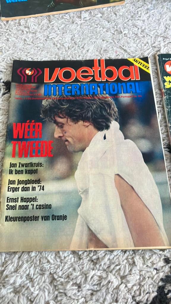 Voetbal international wk 74 78 82 ek 76 80 88, Verzamelen, Sportartikelen en Voetbal, Ophalen of Verzenden, Zo goed als nieuw