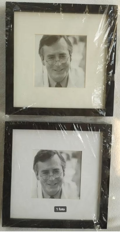 2 zwarte fotolijsten met passepartout 24,7 x 24,7 Nieuw, Ophalen of Verzenden, Nieuw, Hangend