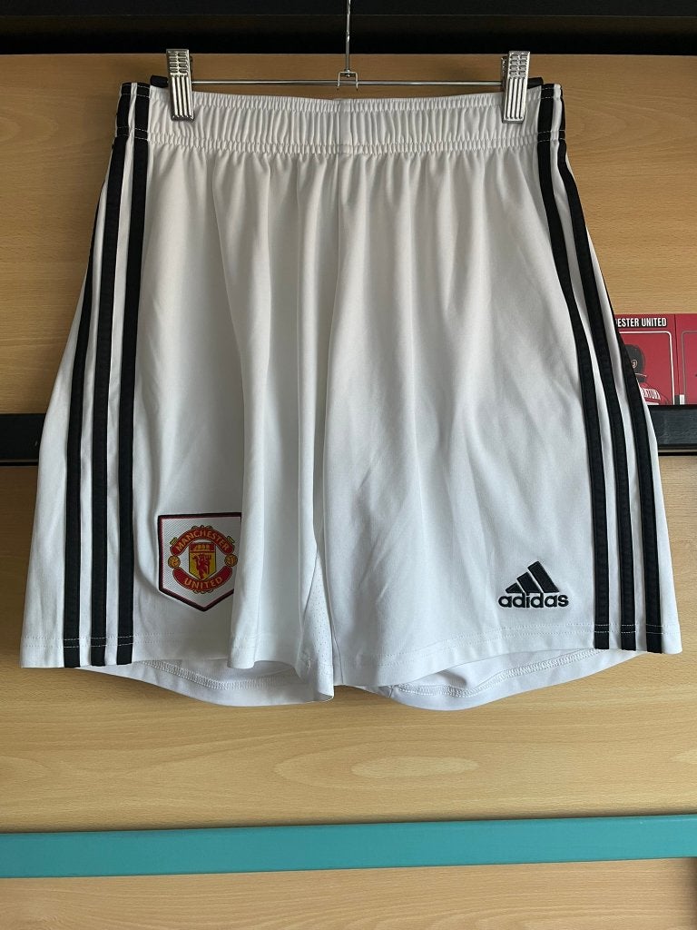Manchester United Adidas Voetbalbroekje Wit Maat M, Kleding | Heren, Sportkleding, Maat 48/50 (M), Wit, Ophalen of Verzenden, Zo goed als nieuw