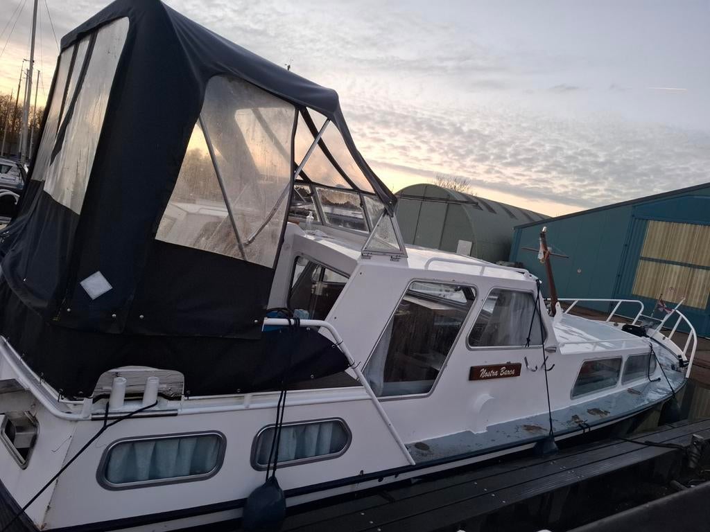 Mooie kruiser met 6 cilinder diesel en boegschroef 11 meter, Ophalen of Verzenden