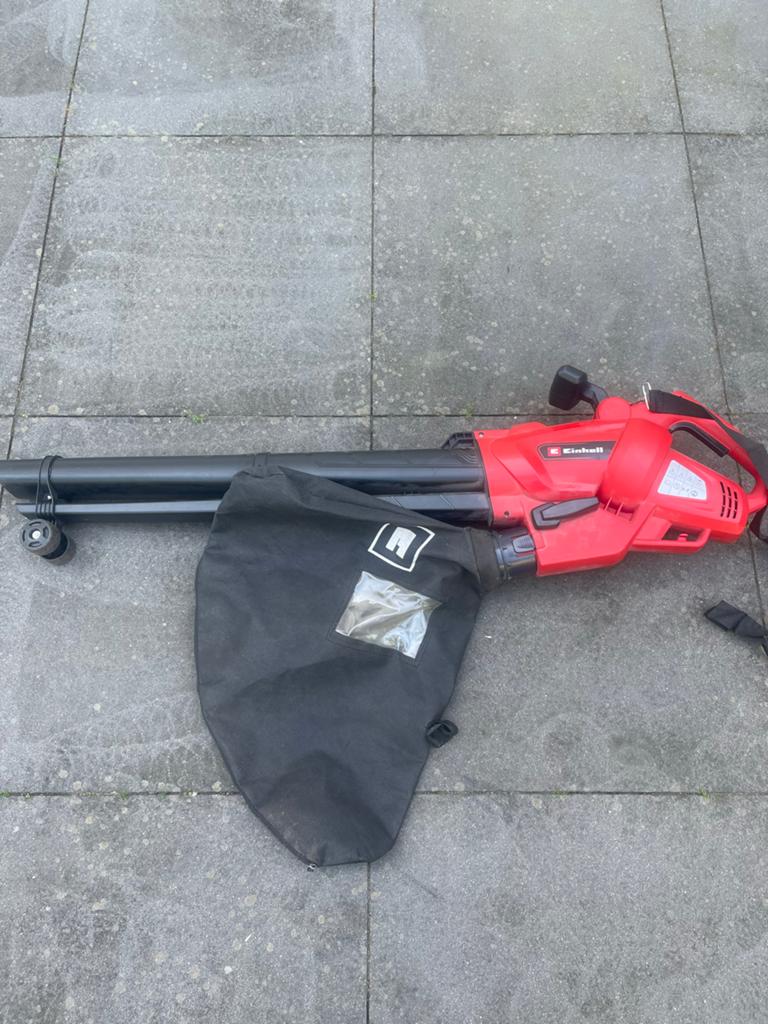 Einhell Bladblazer en Bladzuiger - Uitstekende Staat, Ophalen, Handgedragen, Zo goed als nieuw, Met opvangzak