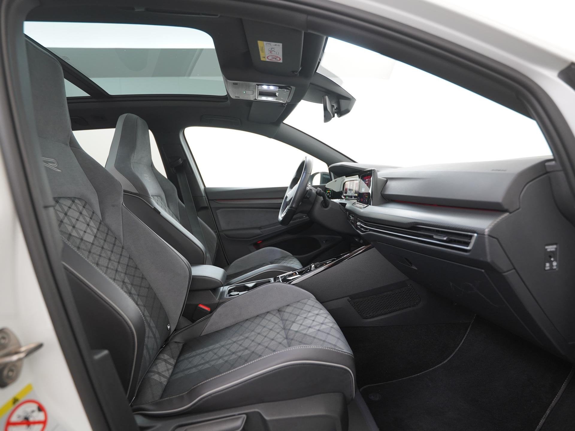 Volkswagen Golf Variant 1.5 eTSI R-Line DSG | 150PK | Trekha, Auto's, 4 cilinders, Wit, Golf Variant, Geïmporteerd