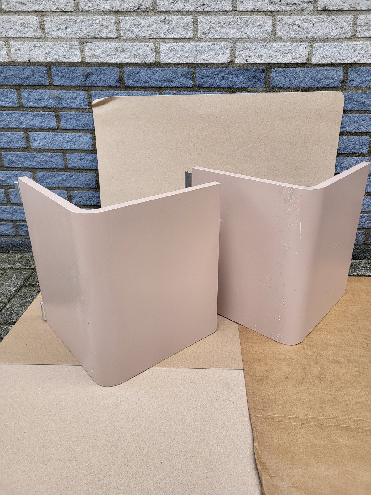 2 x Auping aanhaaktafel 545 voor Auronde 1000  kleur " nude", Ophalen of Verzenden, Gebruikt