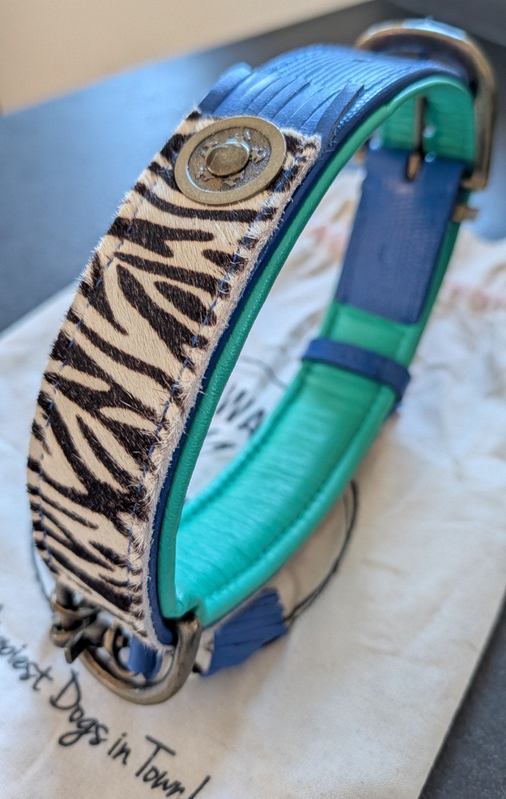 Mooie DWAM halsband, Dieren en Toebehoren, Ophalen of Verzenden, Handgemaakt, Zo goed als nieuw
