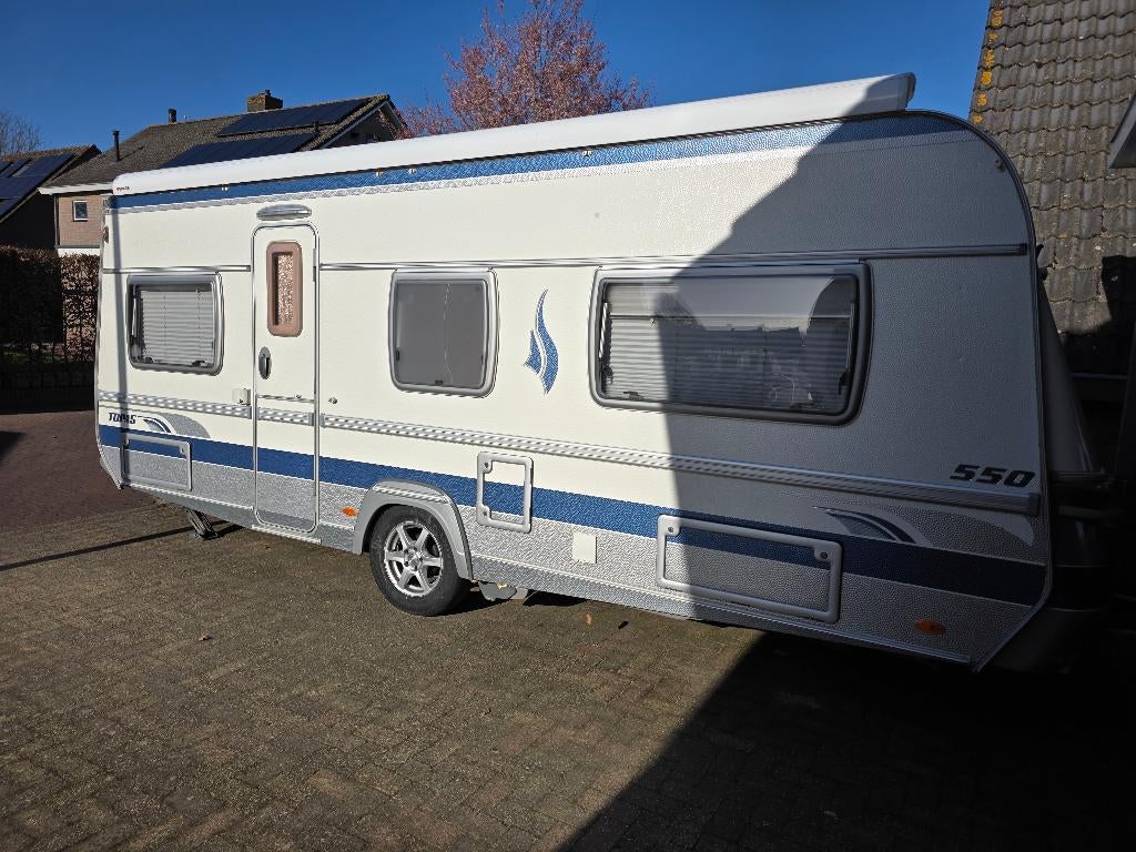 FENDT TOPAS 550 -INCL. 2 VOORTENTEN, VASTE LUIFEL EN MOVER, Caravans en Kamperen, Rondzit, Queensbed, Particulier, Fendt