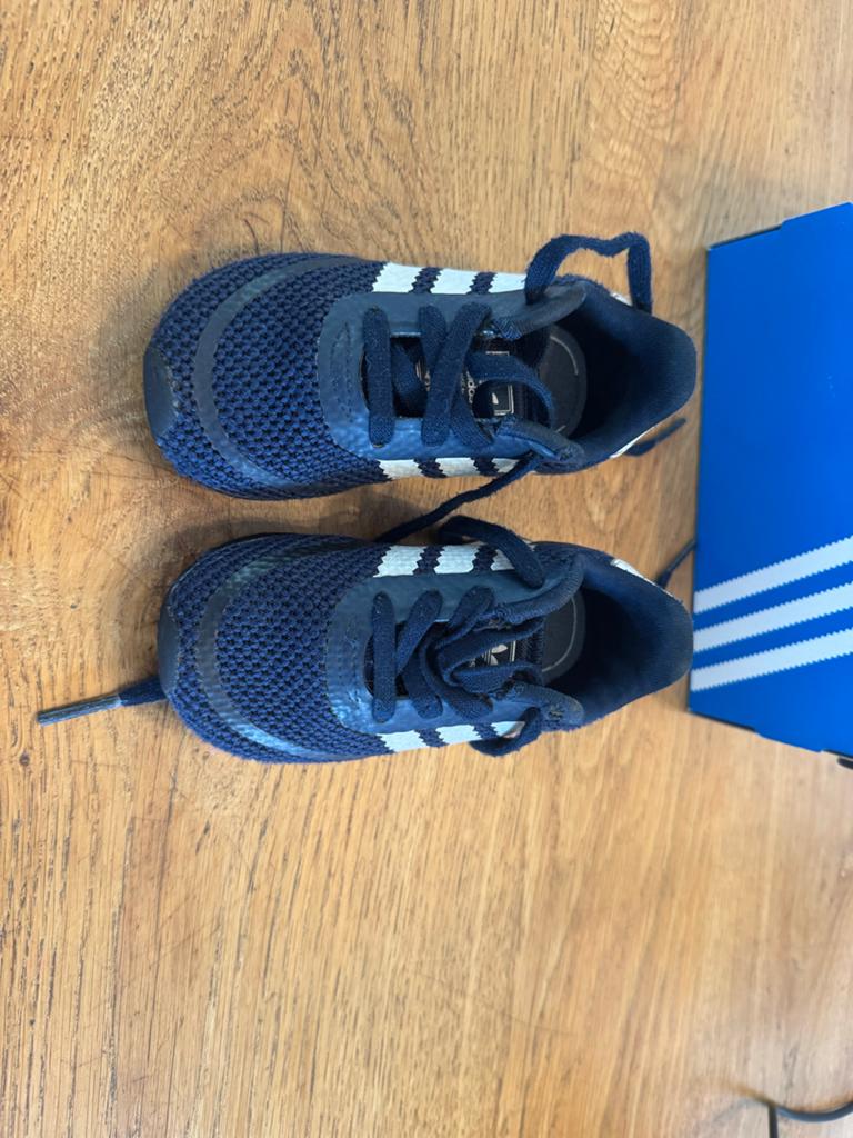 Adidas babyschoenen maat 21 - Donkerblauw, Ophalen of Verzenden, Gebruikt, Jongen of Meisje, Schoenen
