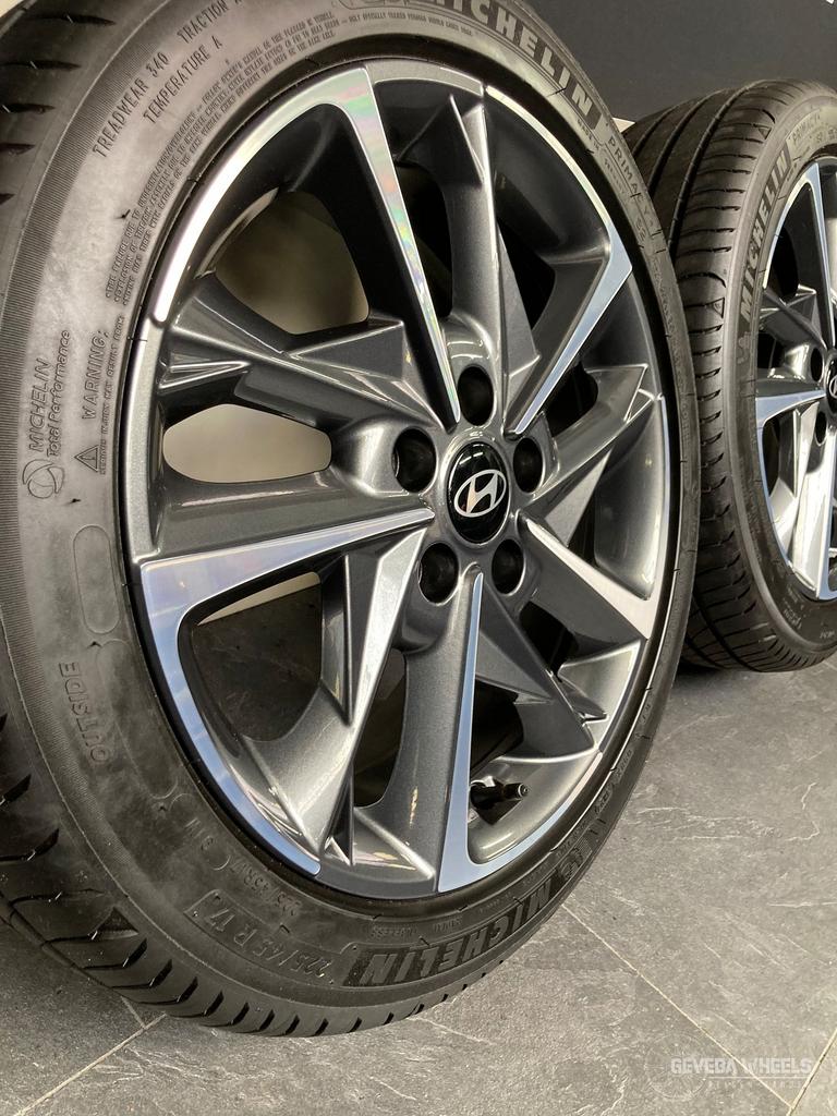 17” originele Hyundai i30 velgen + banden 5x114.3 225/45/17, Gebruikt, -, -, Banden en Velgen