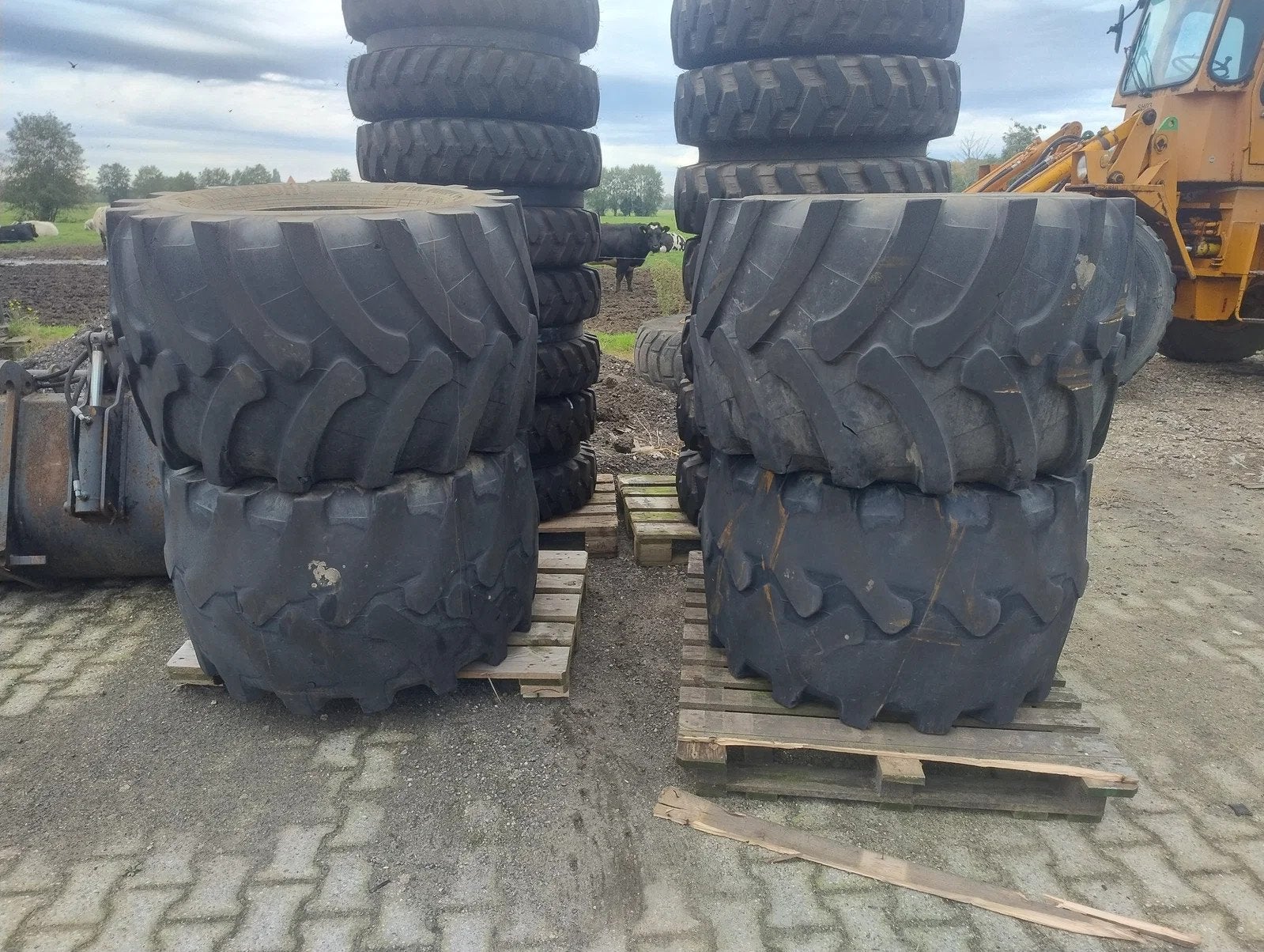 Trelleborg 650/45B22.5 op 10 gaats velg, Overige typen