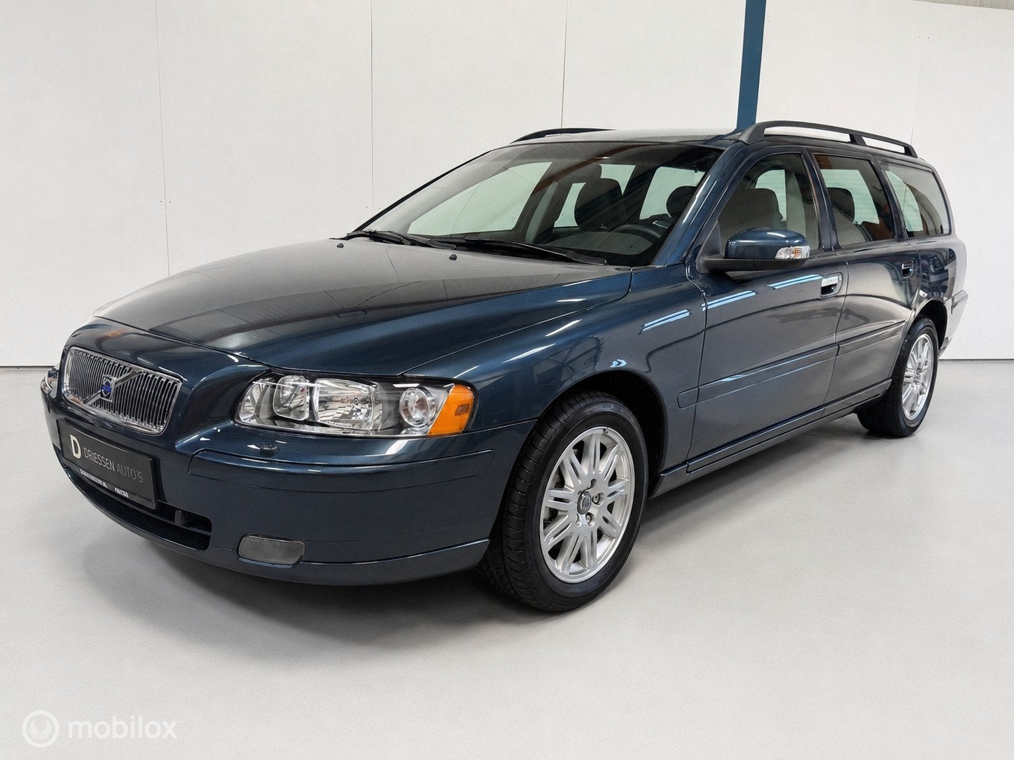 Volvo V70 2.4 Edition Classic UNIEKE FABRIEKS NIEUWE STAAT, Gebruikt, 1498 kg, 2435 cc, 170 pk