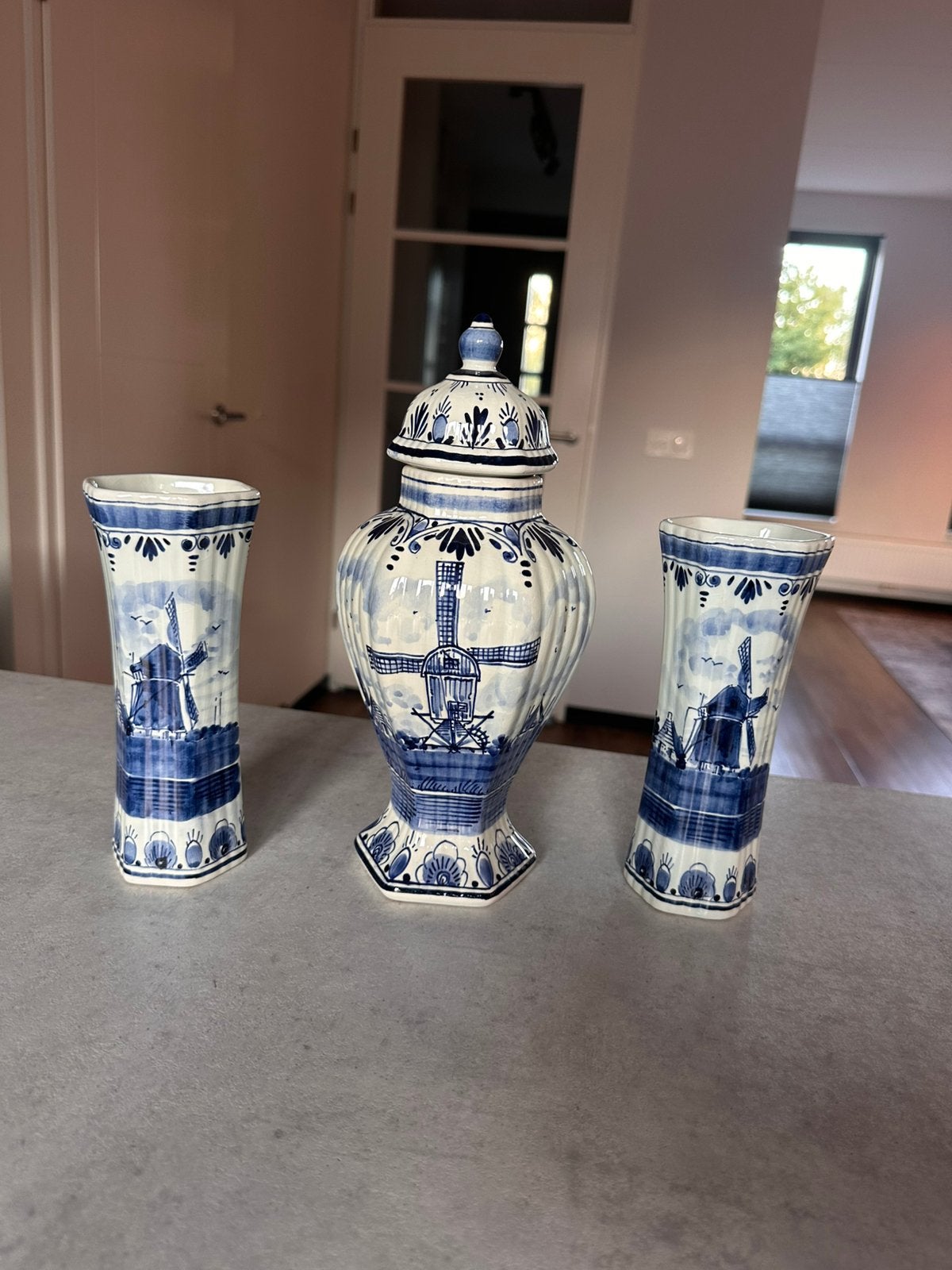 Delfts Blauw set van 3 vazen, Antiek en Kunst, Verzenden