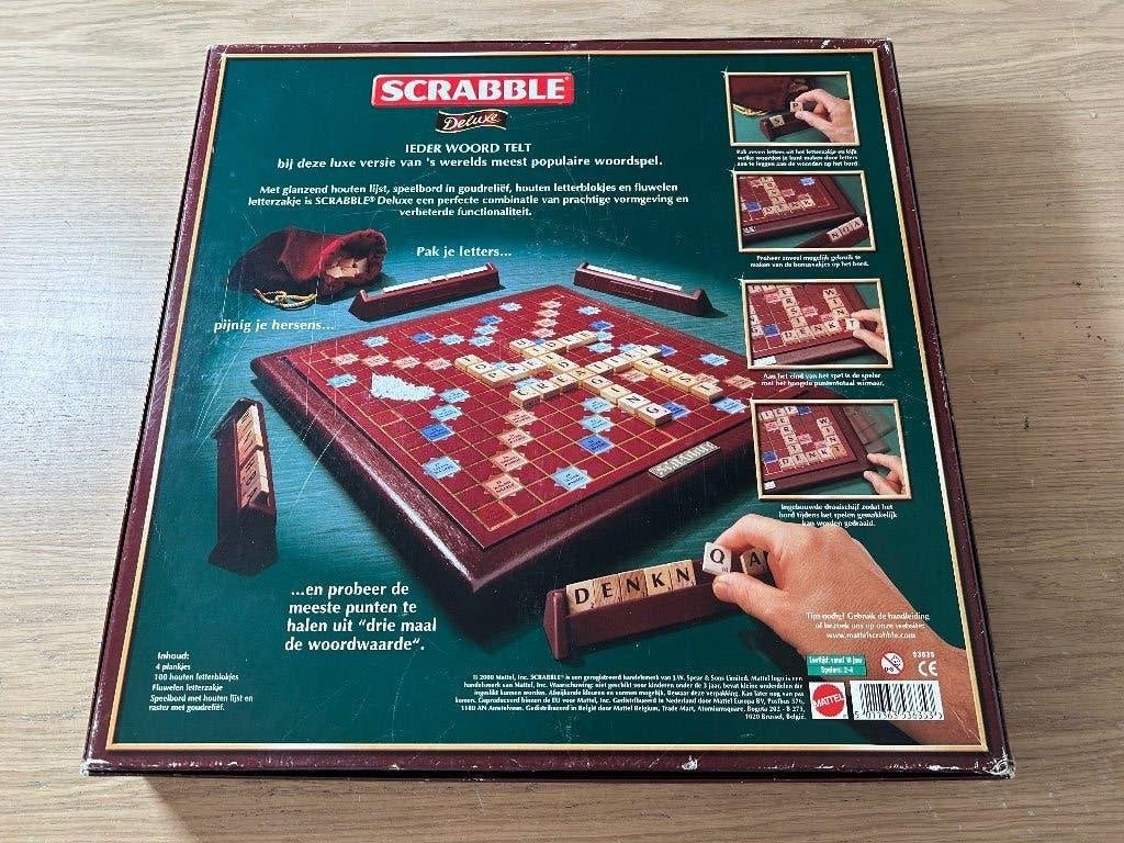 Scrabble Deluxe Bordspel | Houten Bord met Draaitafel, Hobby en Vrije tijd, Gezelschapsspellen | Bordspellen, Ophalen of Verzenden