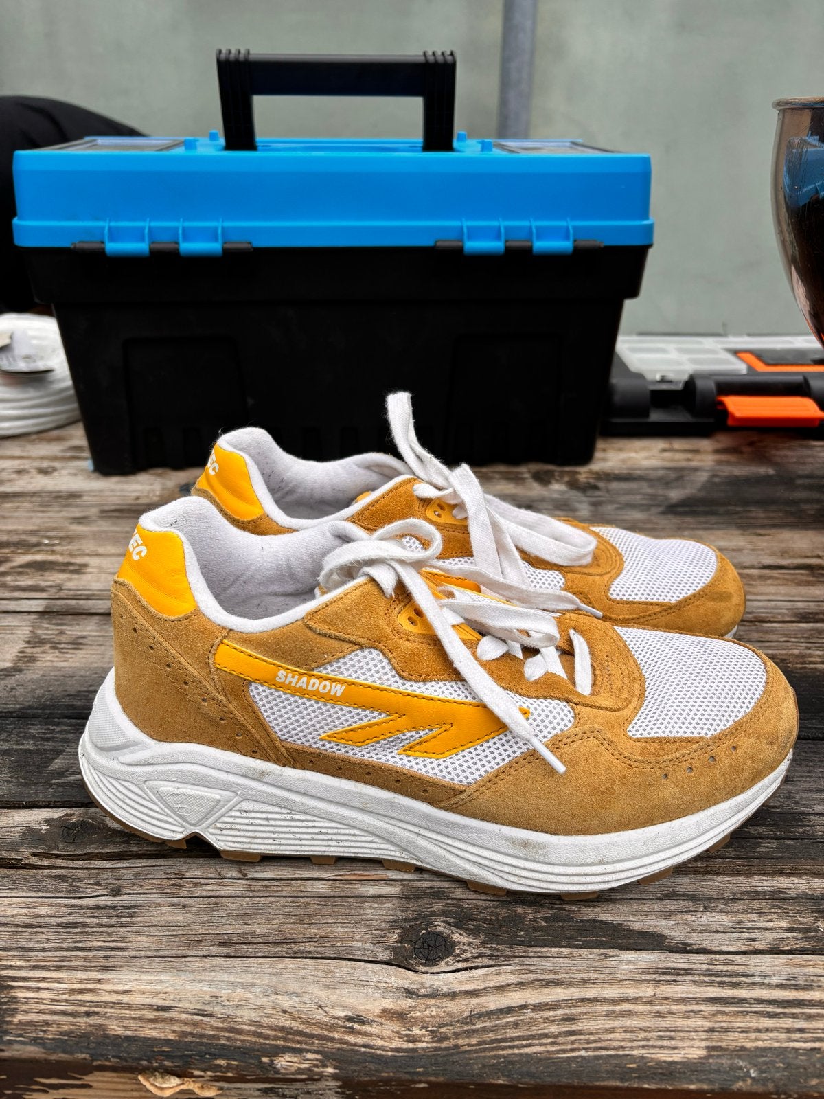 Drie paar heren sneakers (Nike, Hi-Tec, New Balance), Ophalen of Verzenden, Gedragen, Overige kleuren, Sneakers of Gympen