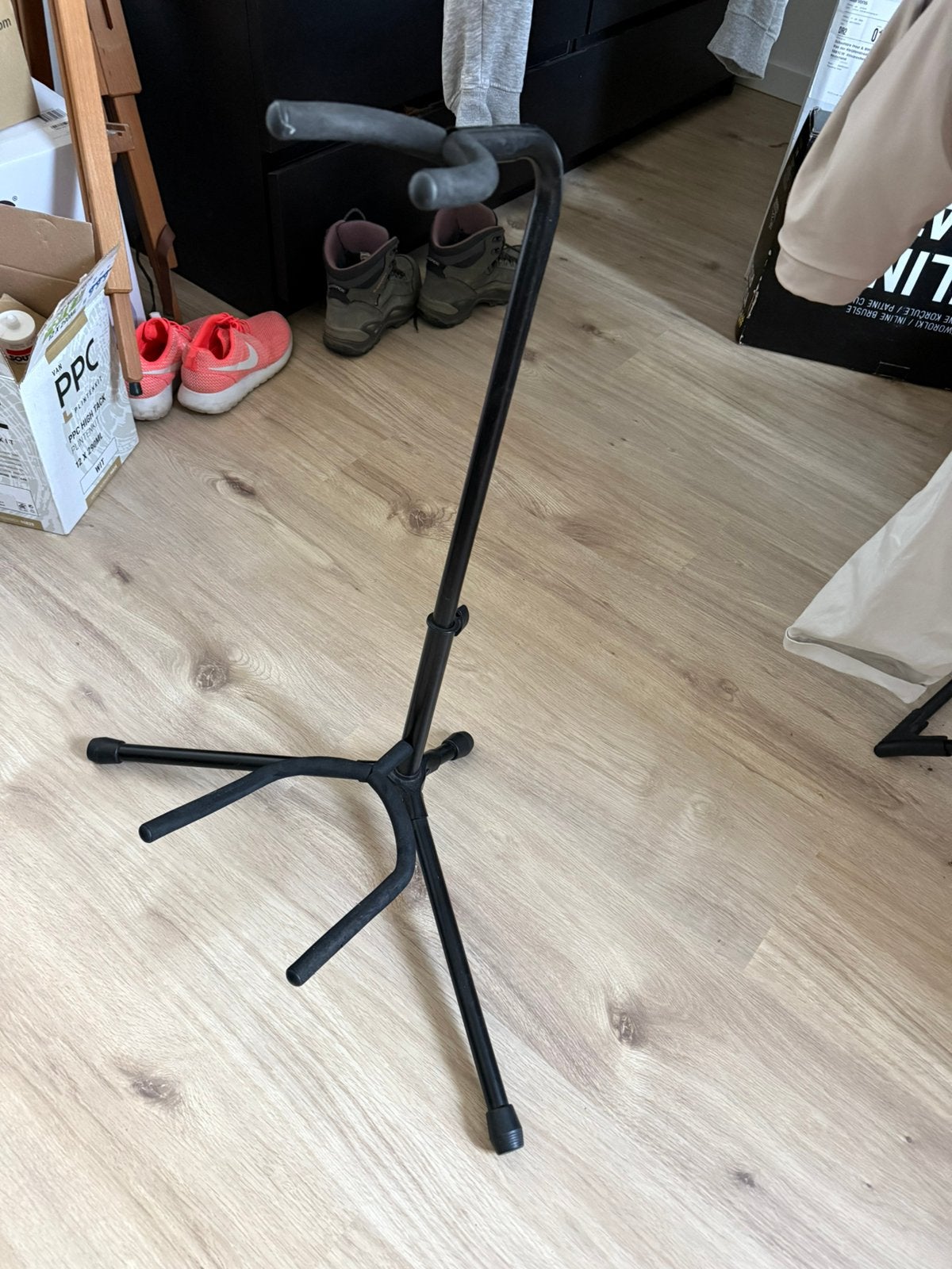 Innox gitaarstandaard voor 1 gitaar, Ophalen, Zo goed als nieuw, Instrumentstandaard, Gitaar