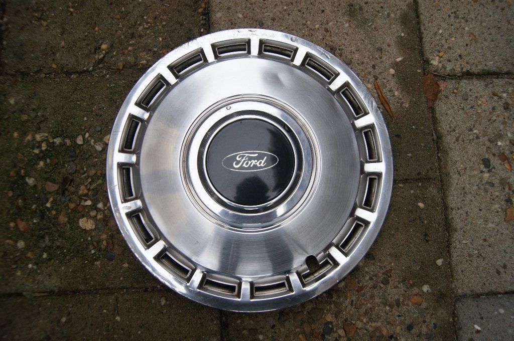 1 losse originele wieldop Ford Tempo 13 inch, Auto diversen, Wieldoppen, Ophalen of Verzenden, Gebruikt