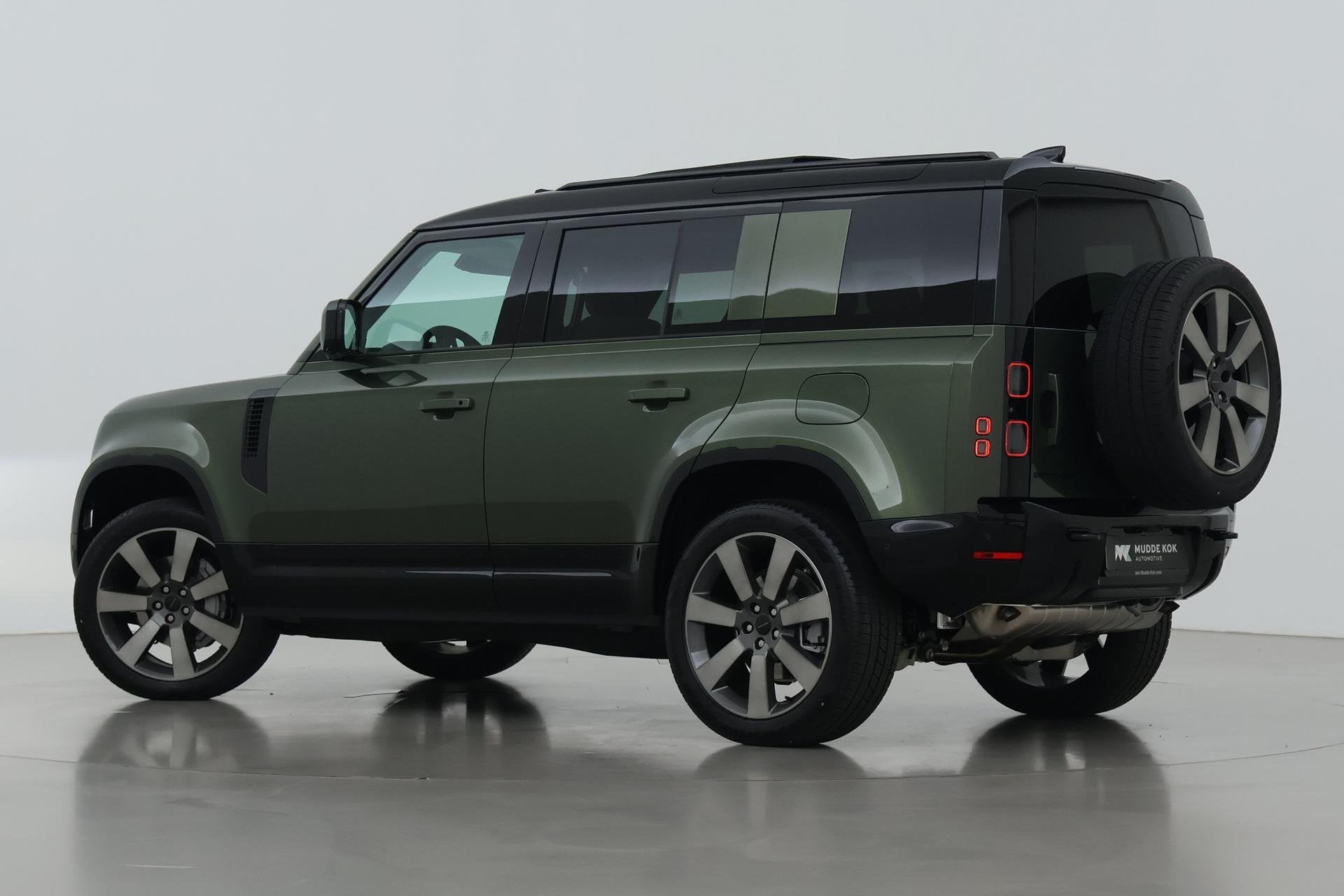 Land Rover Defender 110 P300e X-Dynamic HSE | MY26 | ACC | T, Auto's, Automaat, Gebruikt, Euro 6, 4 cilinders