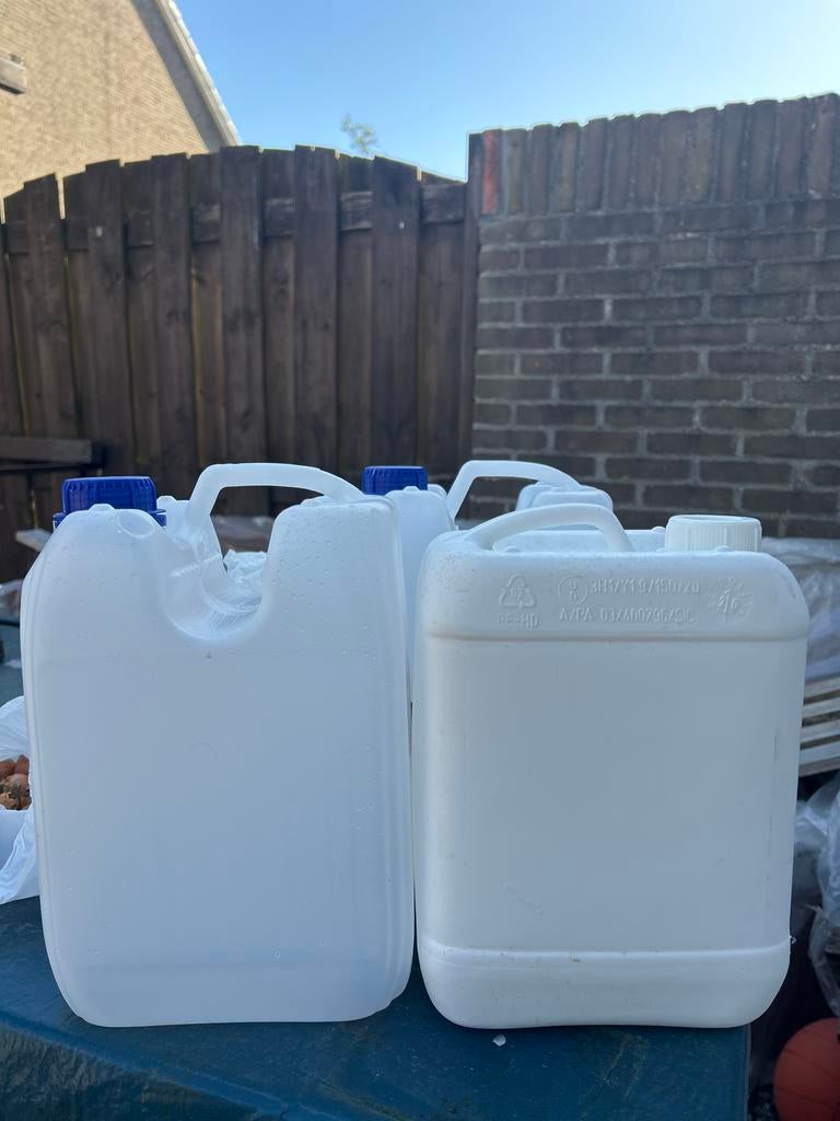 5 liter jerrycan, Ophalen of Verzenden, Gebruikt